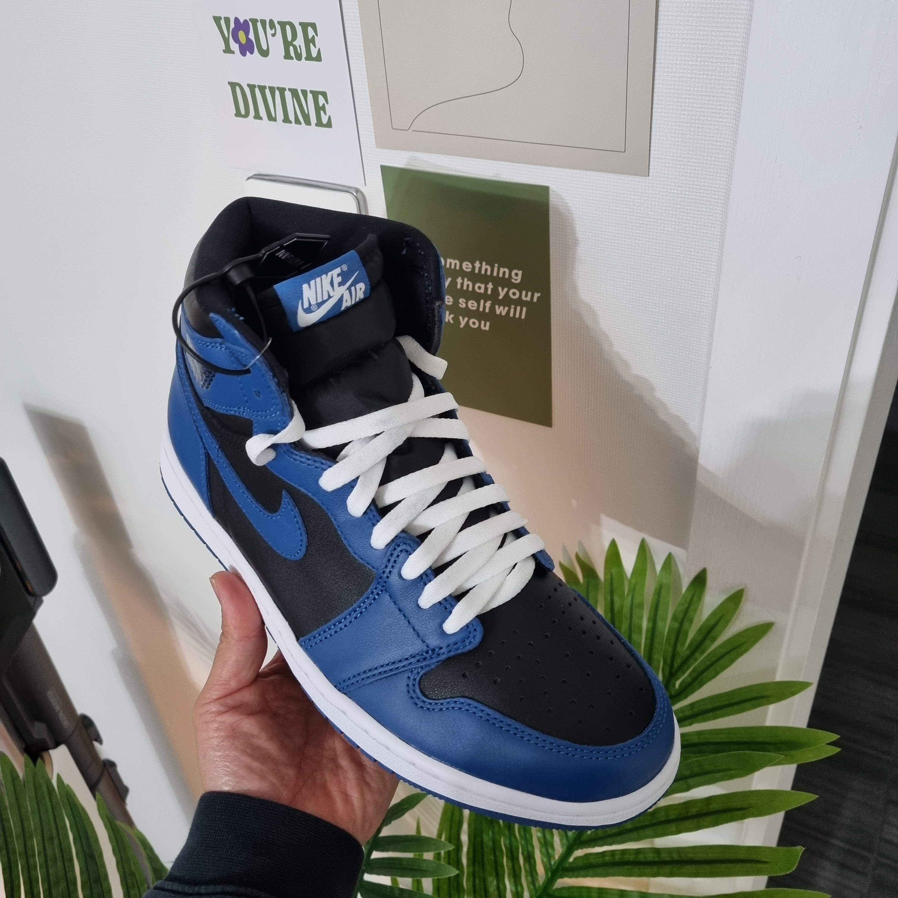 Jordan 1 Retro High OG Dark Marina Blue 착용 스타일