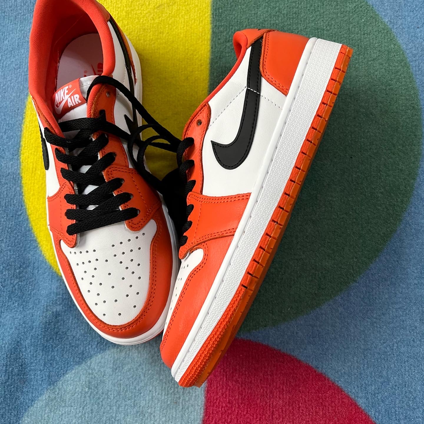 Jordan 1 Low OG Starfish 착용 스타일 - 1