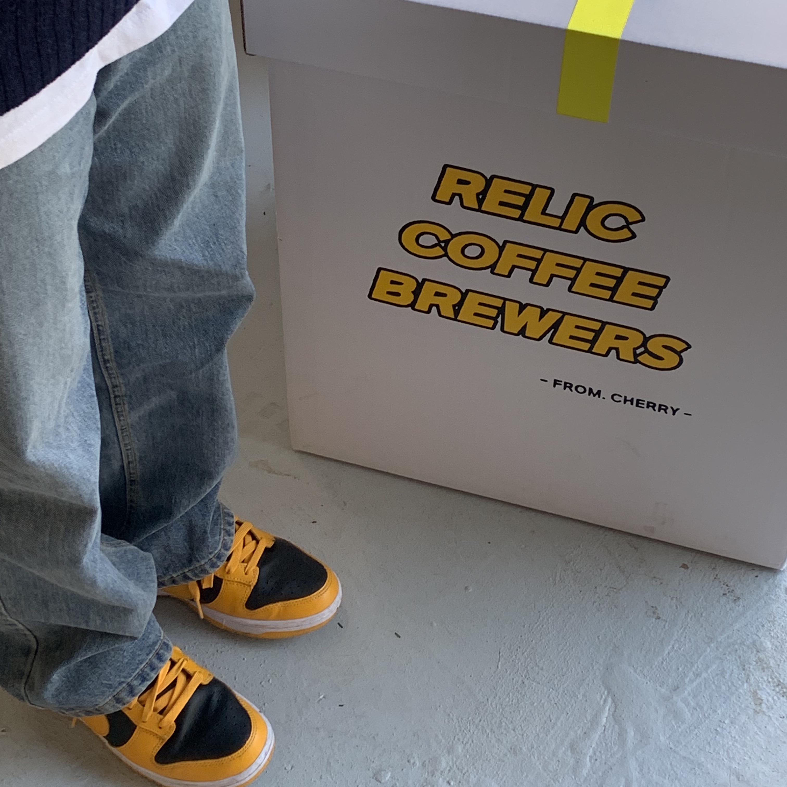 Nike Dunk Low Retro Championship Goldenrod 착용 스타일 - 1