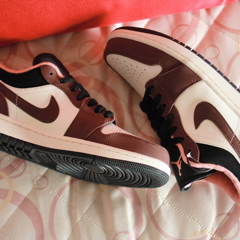 Jordan 1 Low SE Chocolate Bliss 착용 스타일 - 2