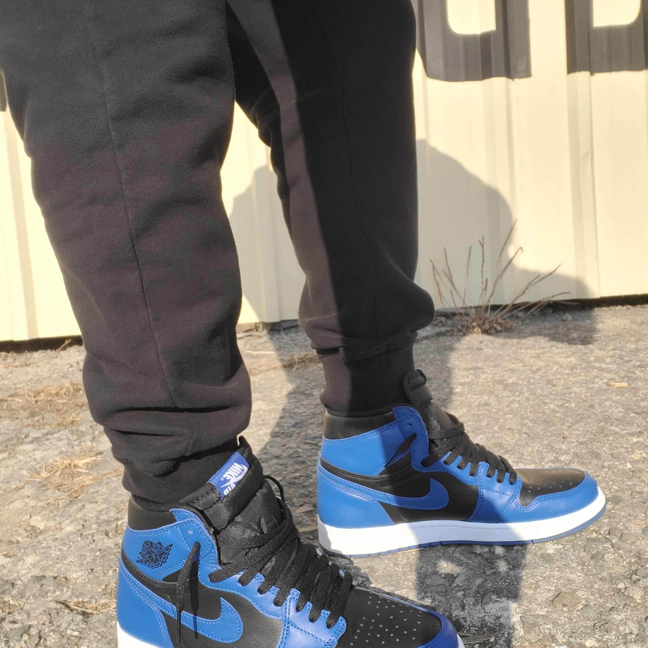 Jordan 1 Retro High OG Dark Marina Blue 착용 스타일 - 2