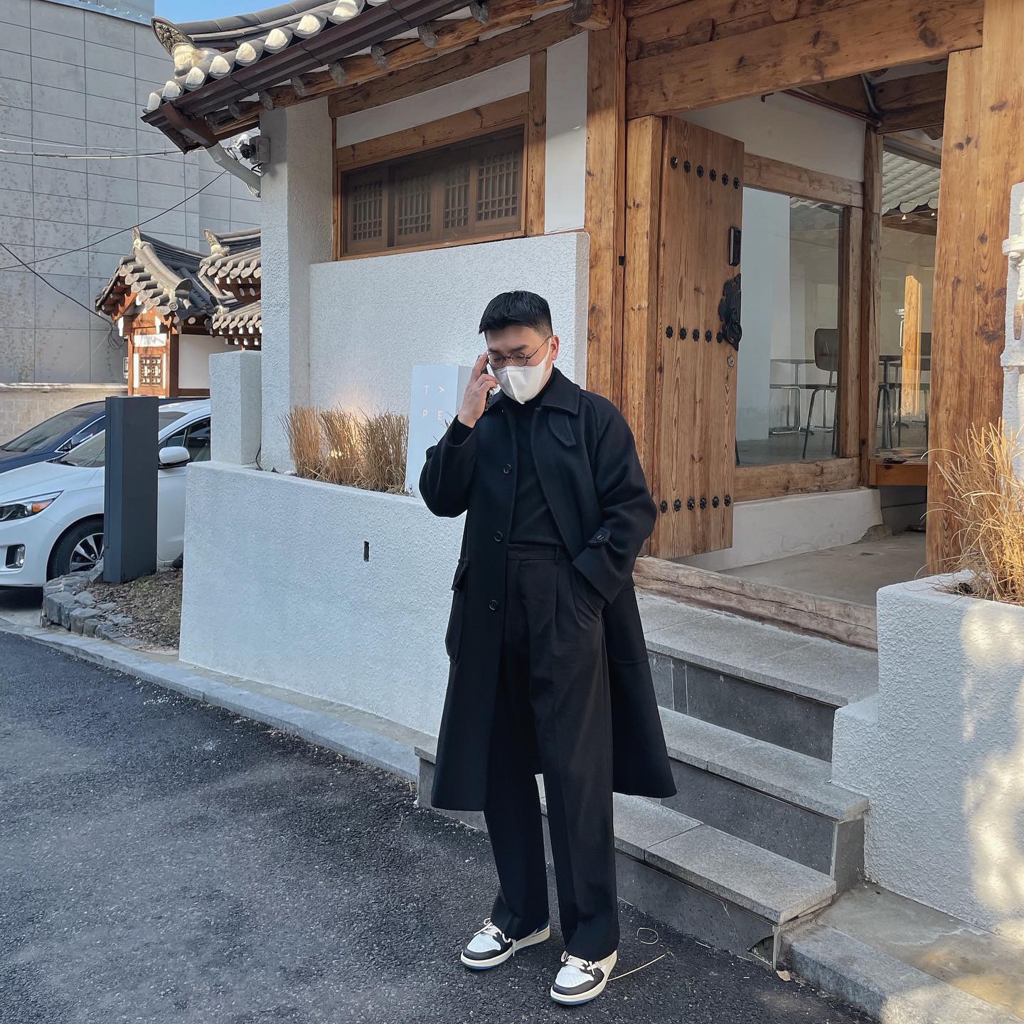 Jordan 1 x Travis Scott x Fragment Retro Low OG SP Military Blue 착용 스타일