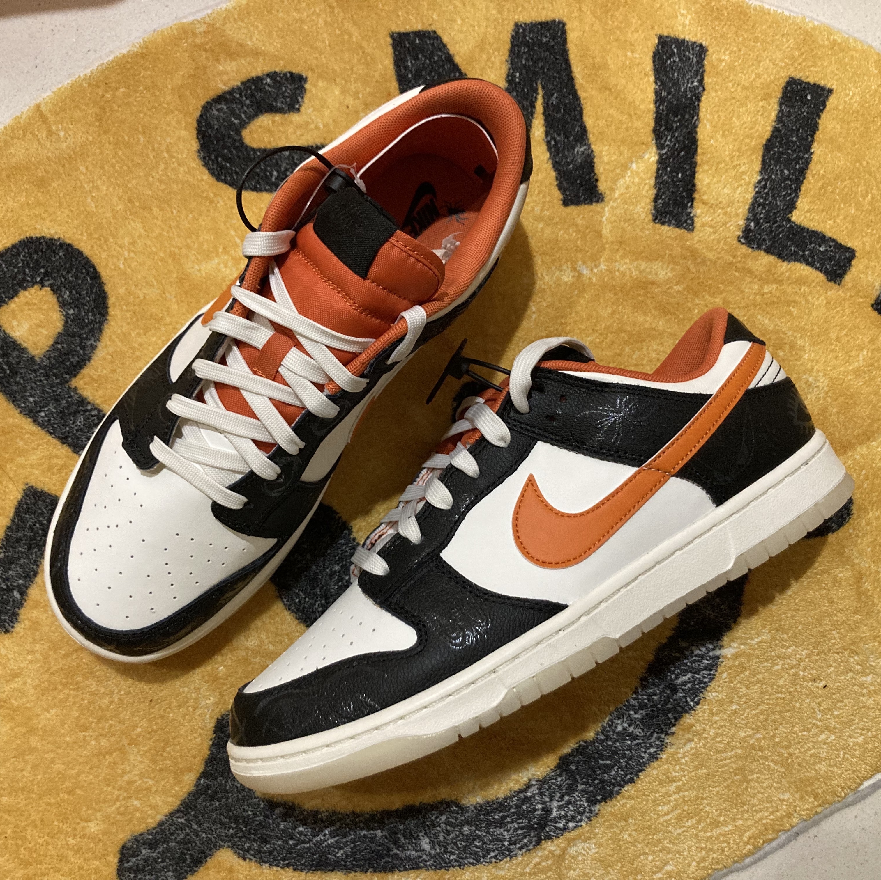 Nike Dunk Low Retro PRM Halloween 착용 스타일