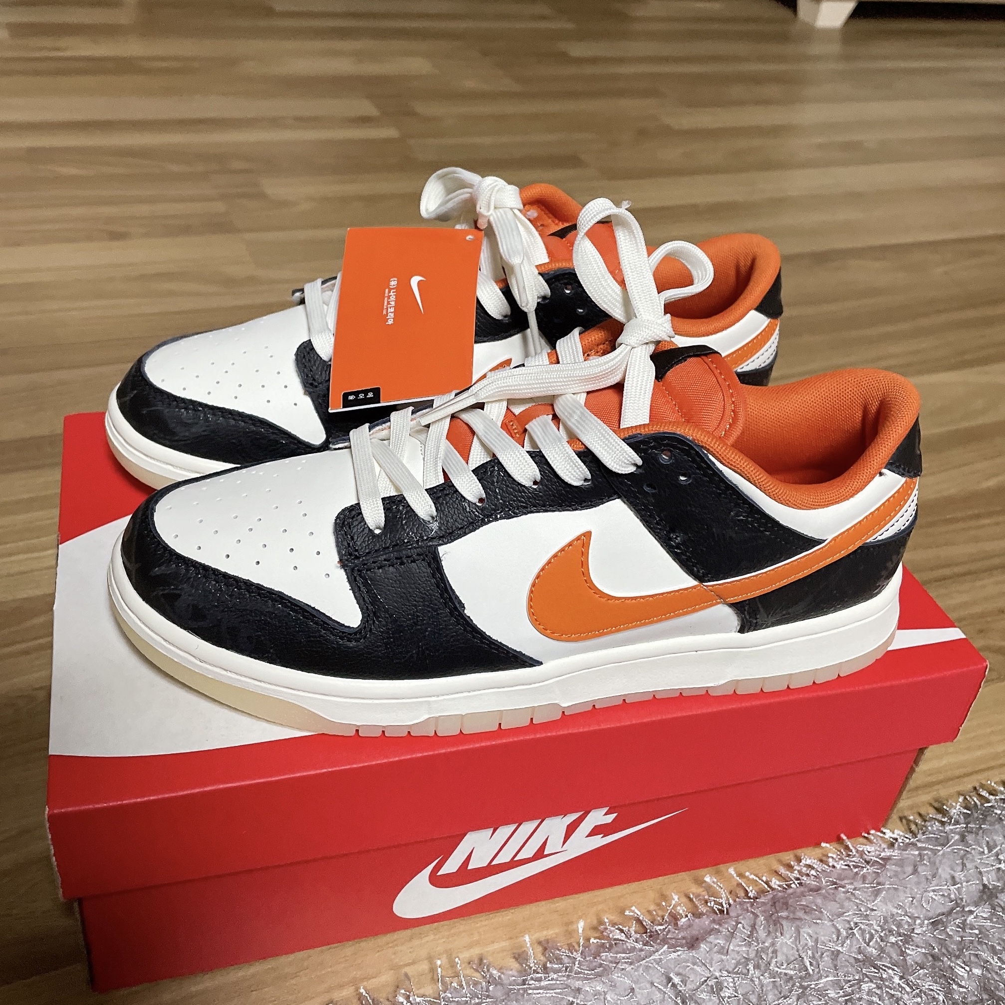 Nike Dunk Low Retro PRM Halloween 착용 스타일 - 1