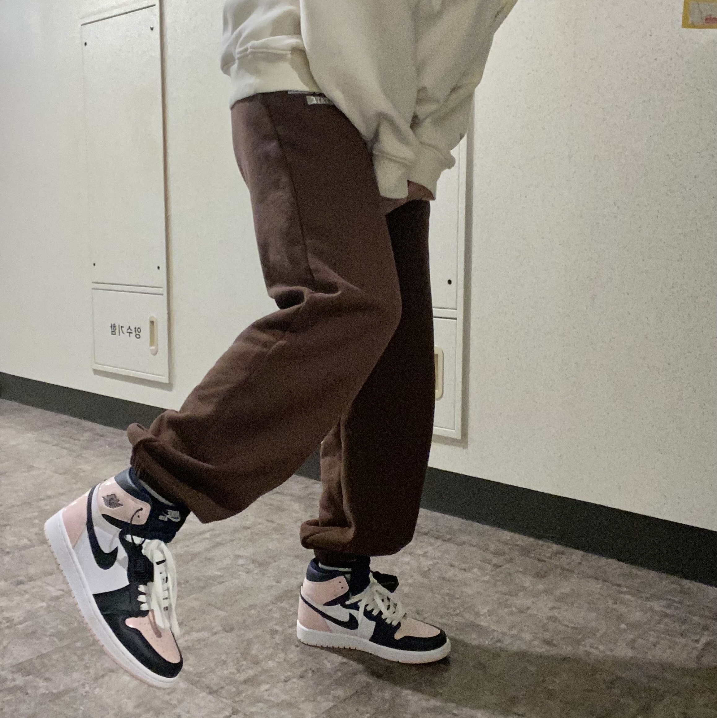 (W) Jordan 1 Retro High OG Atmosphere 착용 스타일