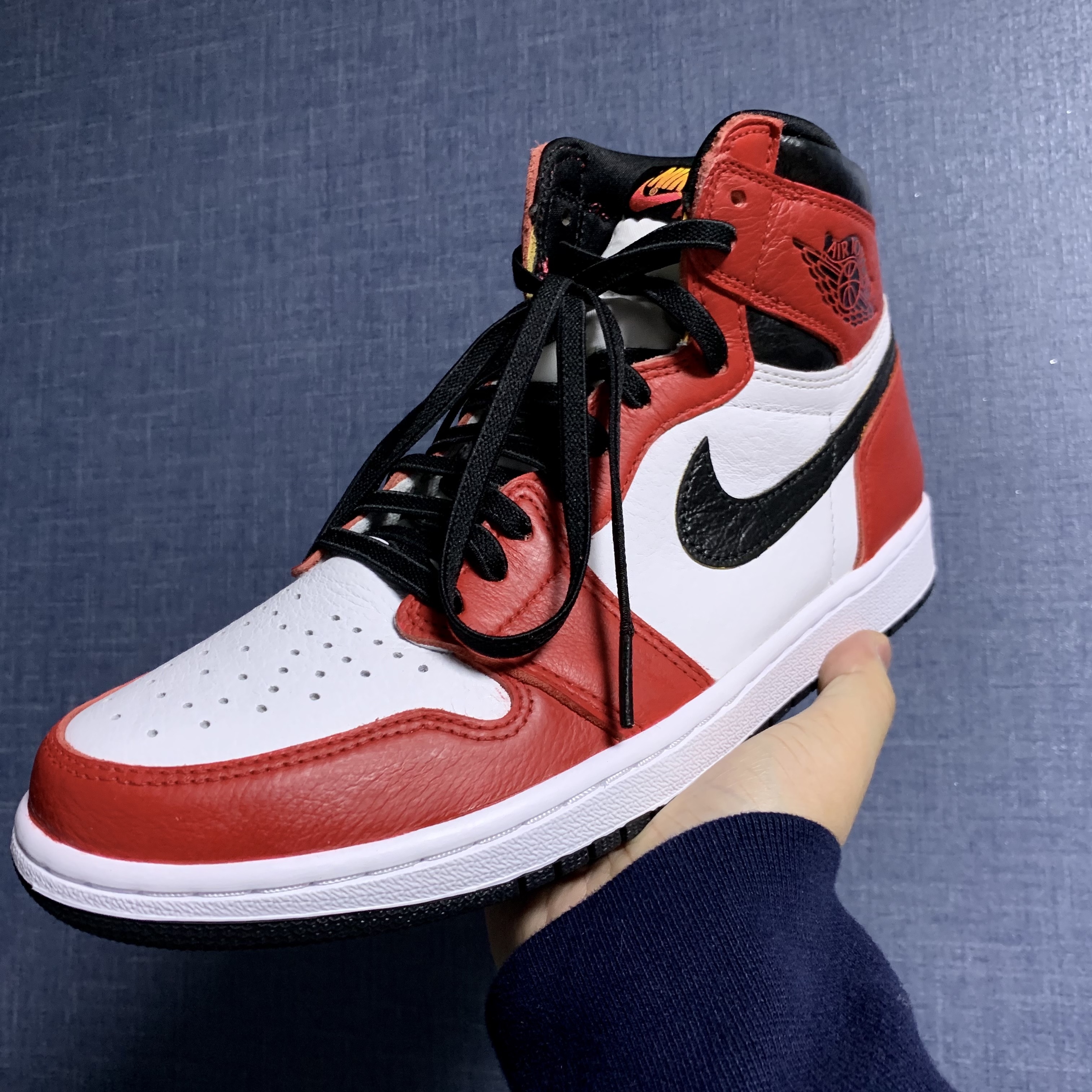 Jordan 1 Retro High OG Light Fusion Red 착용 스타일