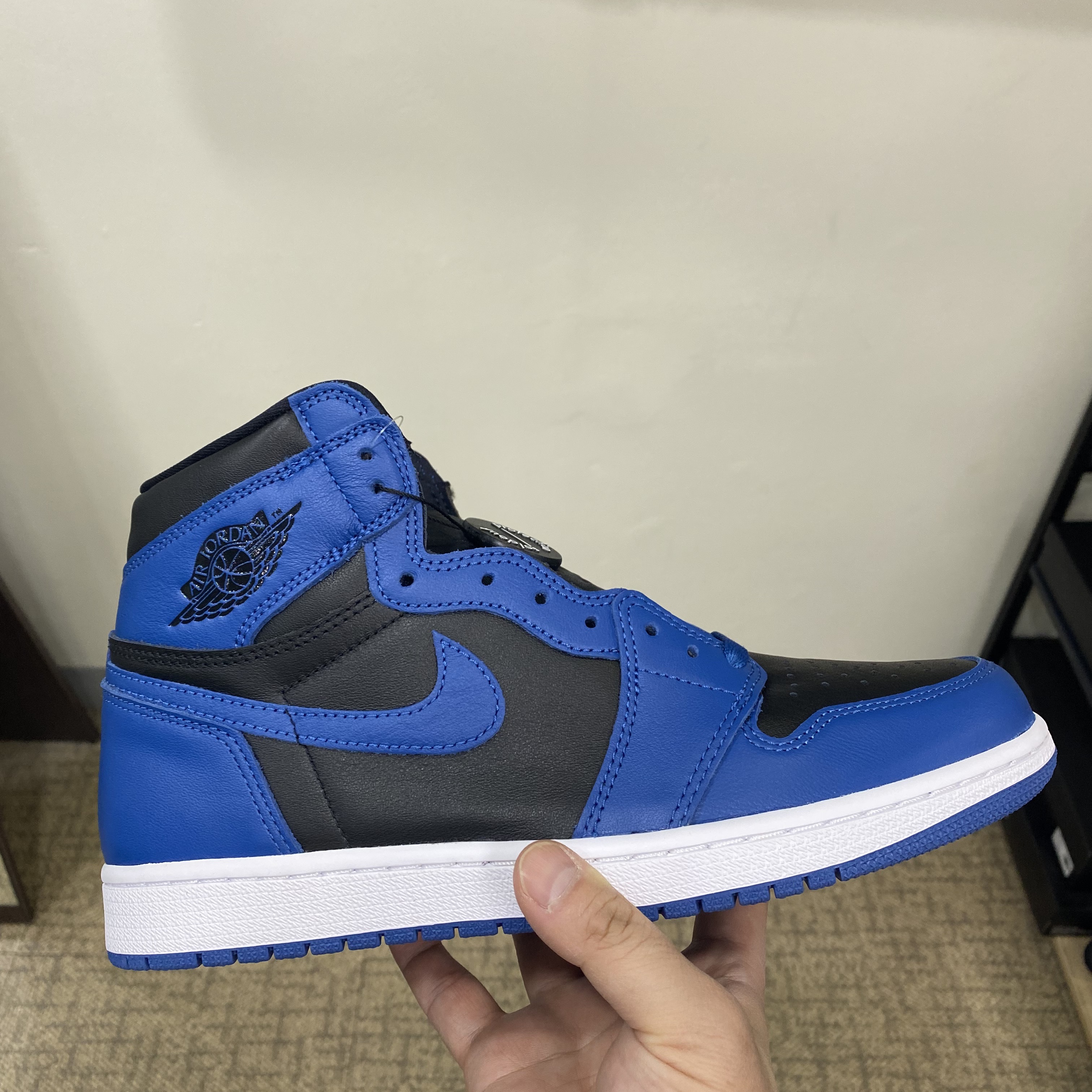 Jordan 1 Retro High OG Dark Marina Blue 착용 스타일