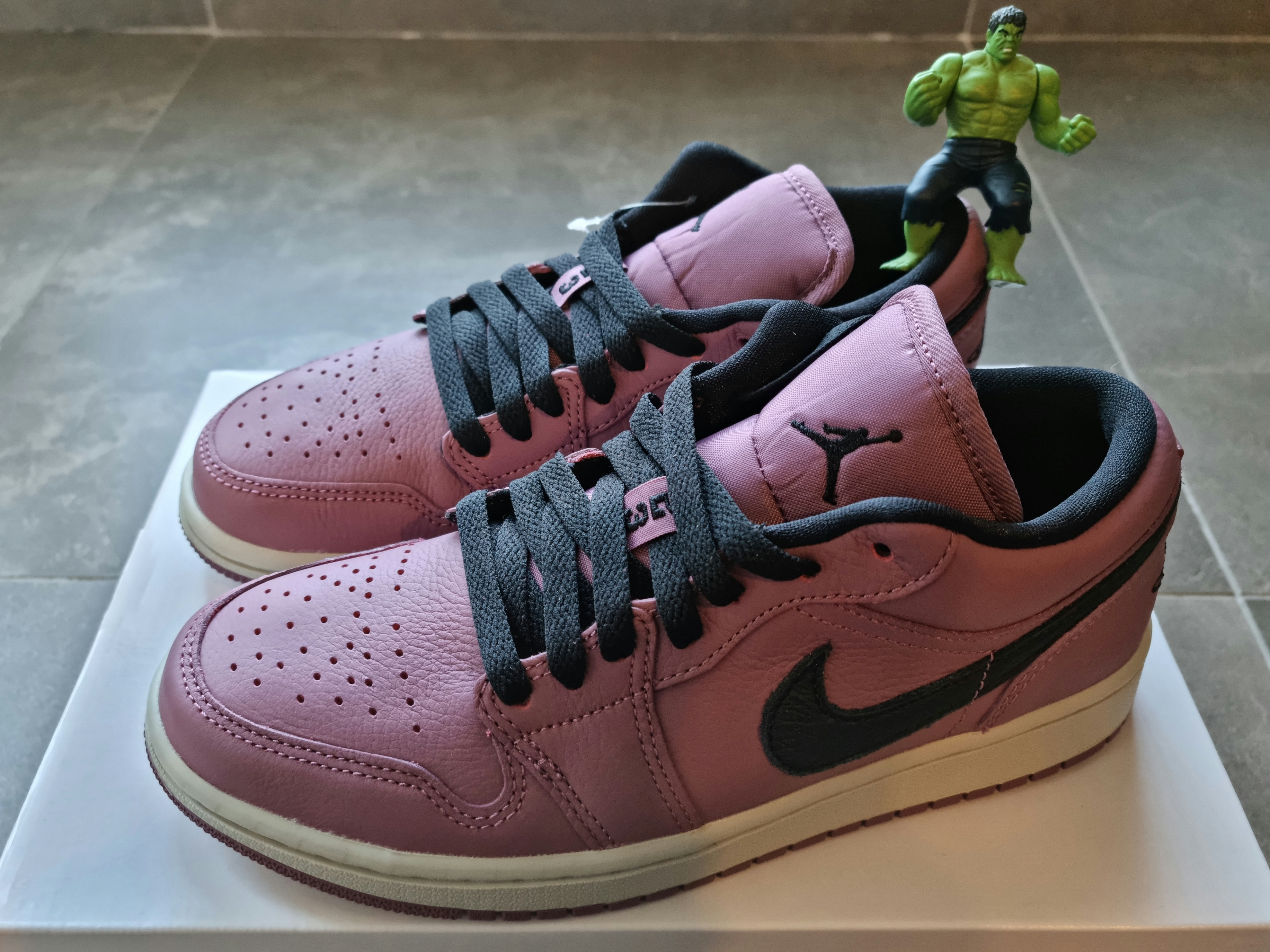 (W) Jordan 1 Low SE Light Mulberry 착용 스타일 - 2