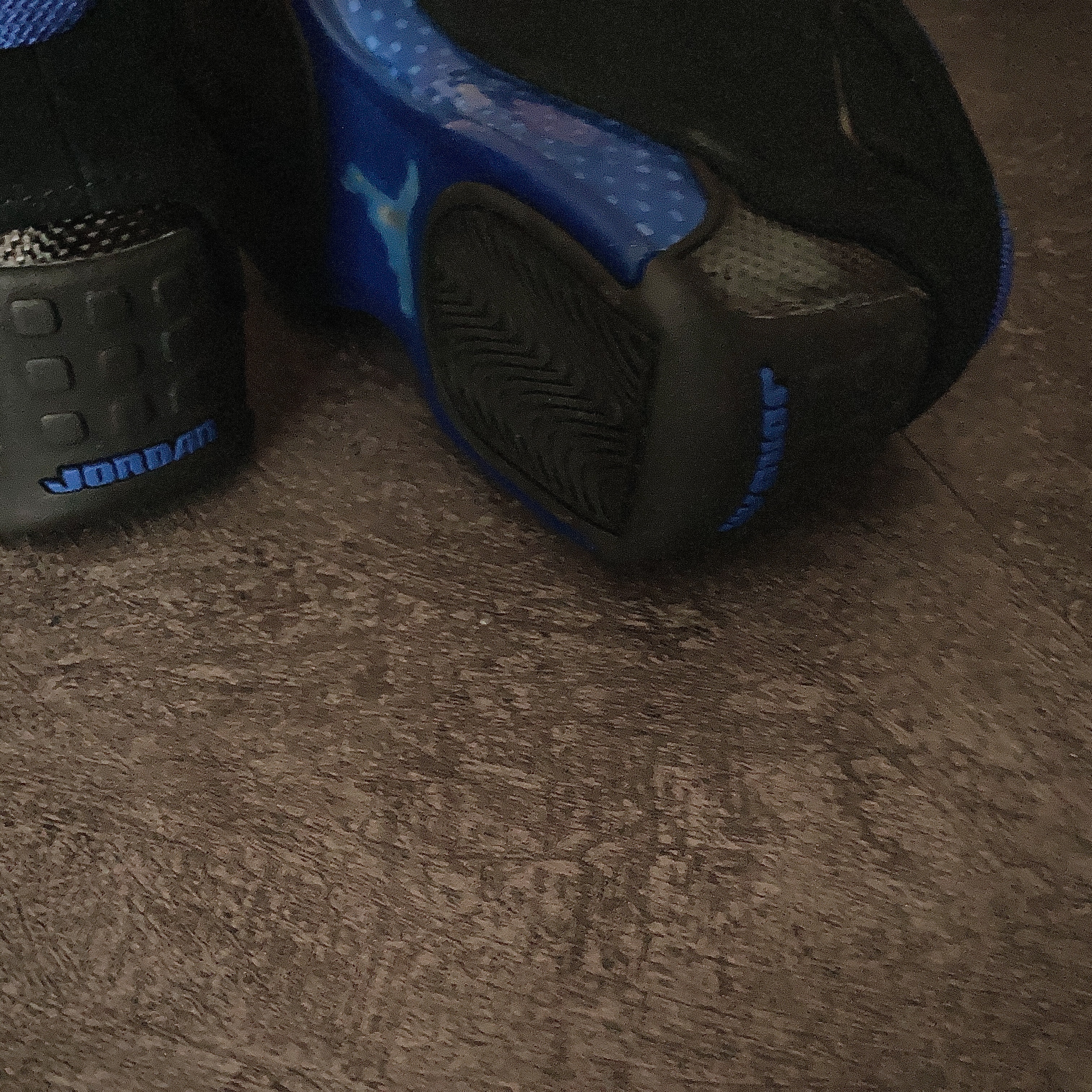 Jordan 18 Retro Black Sport Royal 착용 스타일 - 4