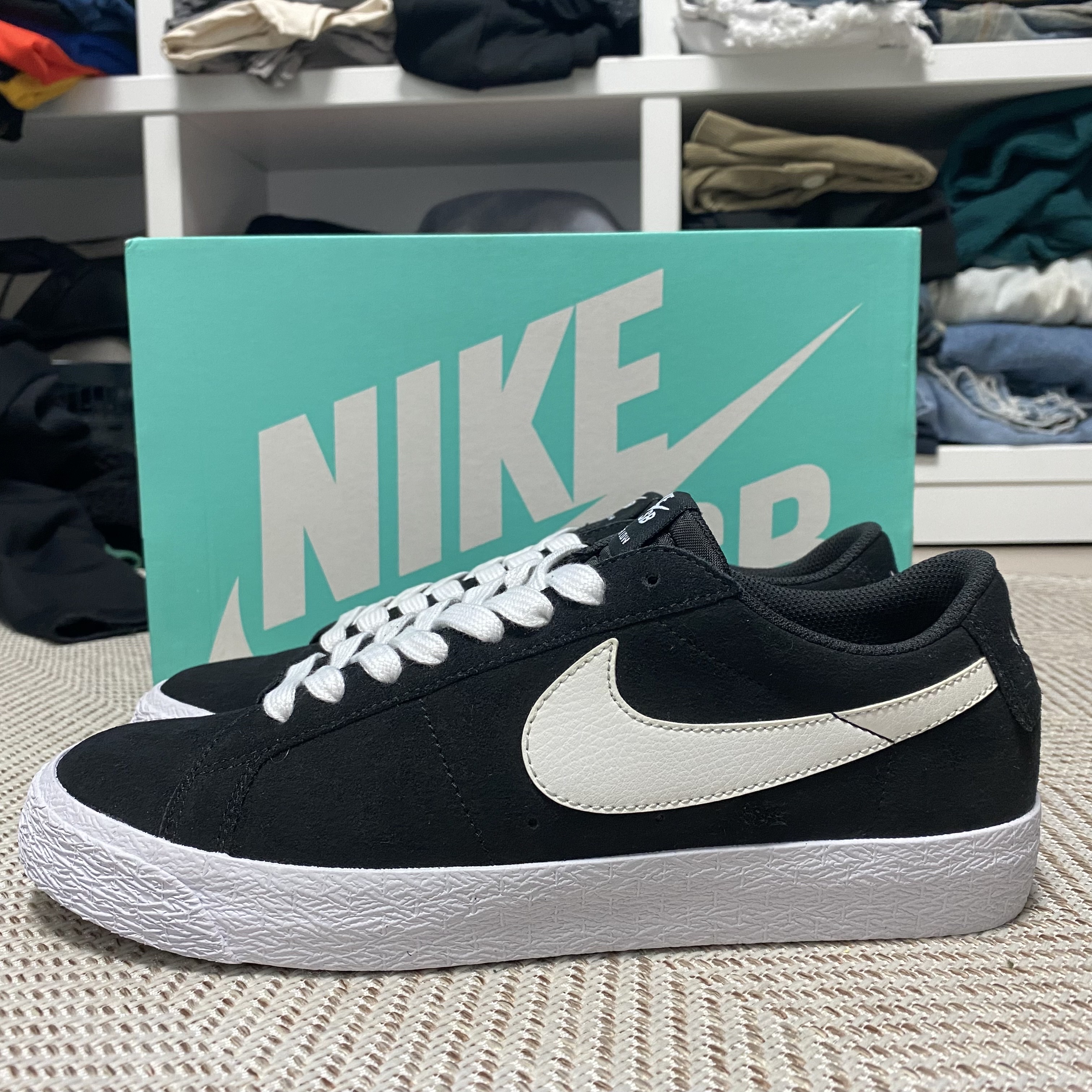 Nike SB Blazer Zoom Low Black White 착용 스타일