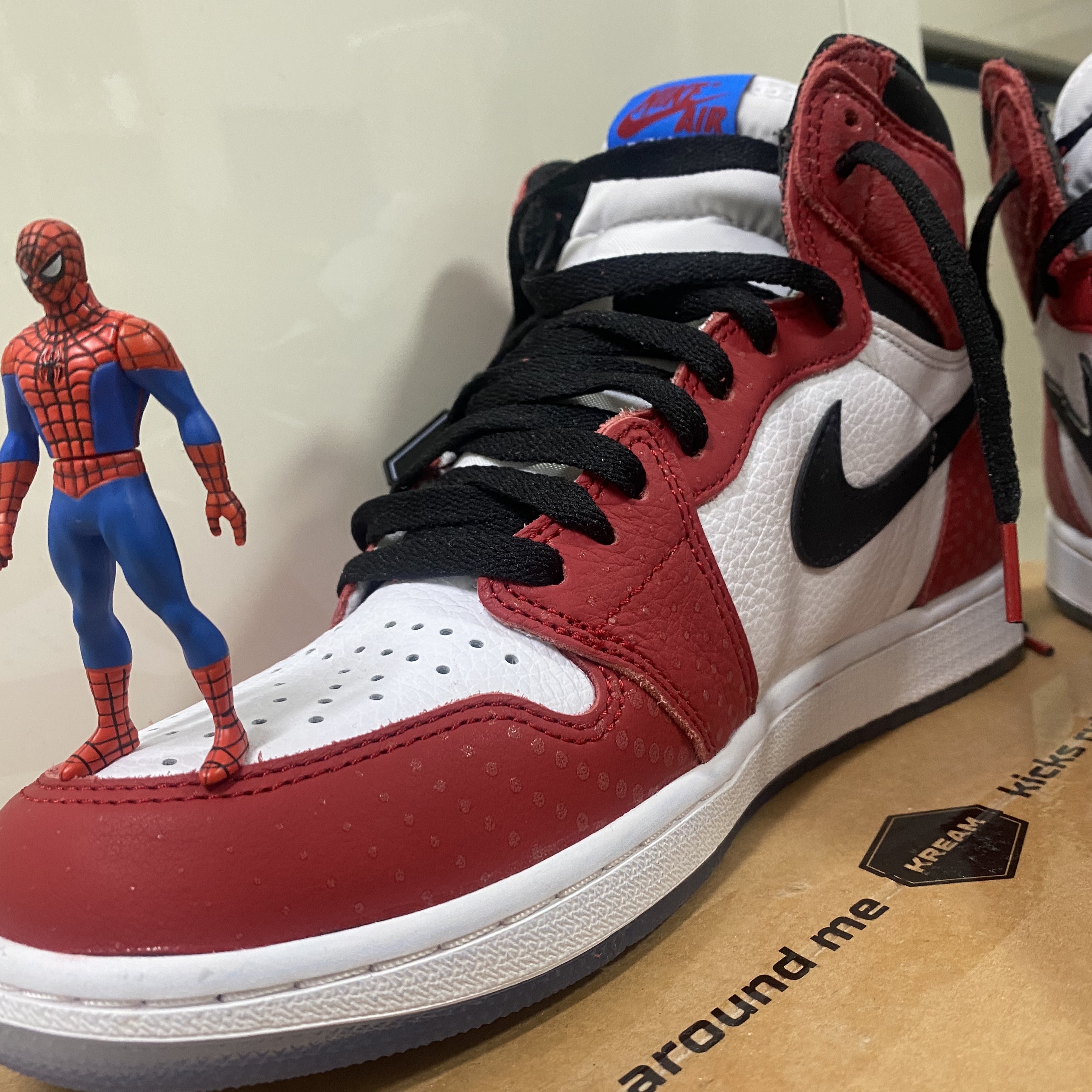 Jordan 1 Retro High Spider-Man Origin Story 착용 스타일