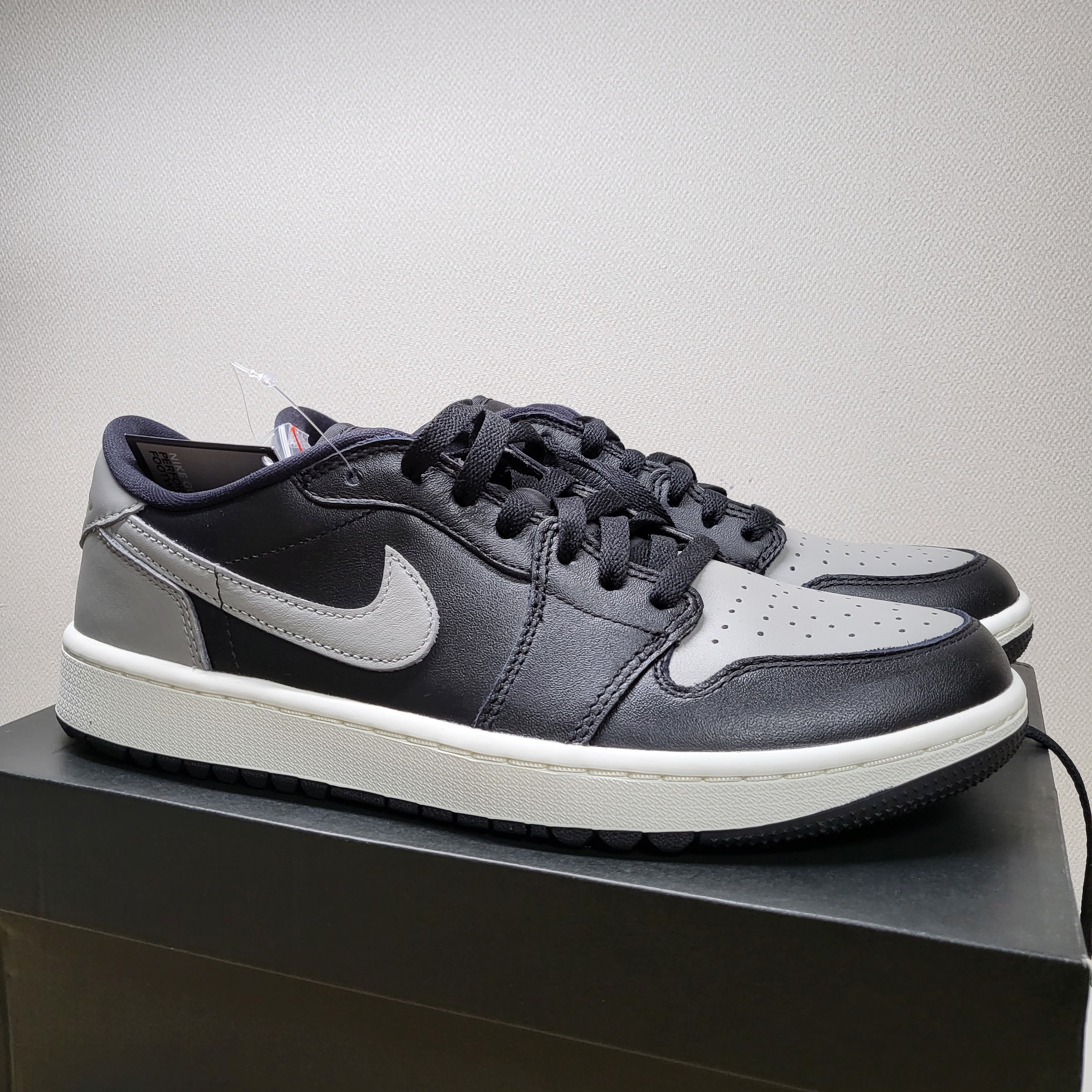 Jordan 1 Low Golf Shadow 착용 스타일 - 1