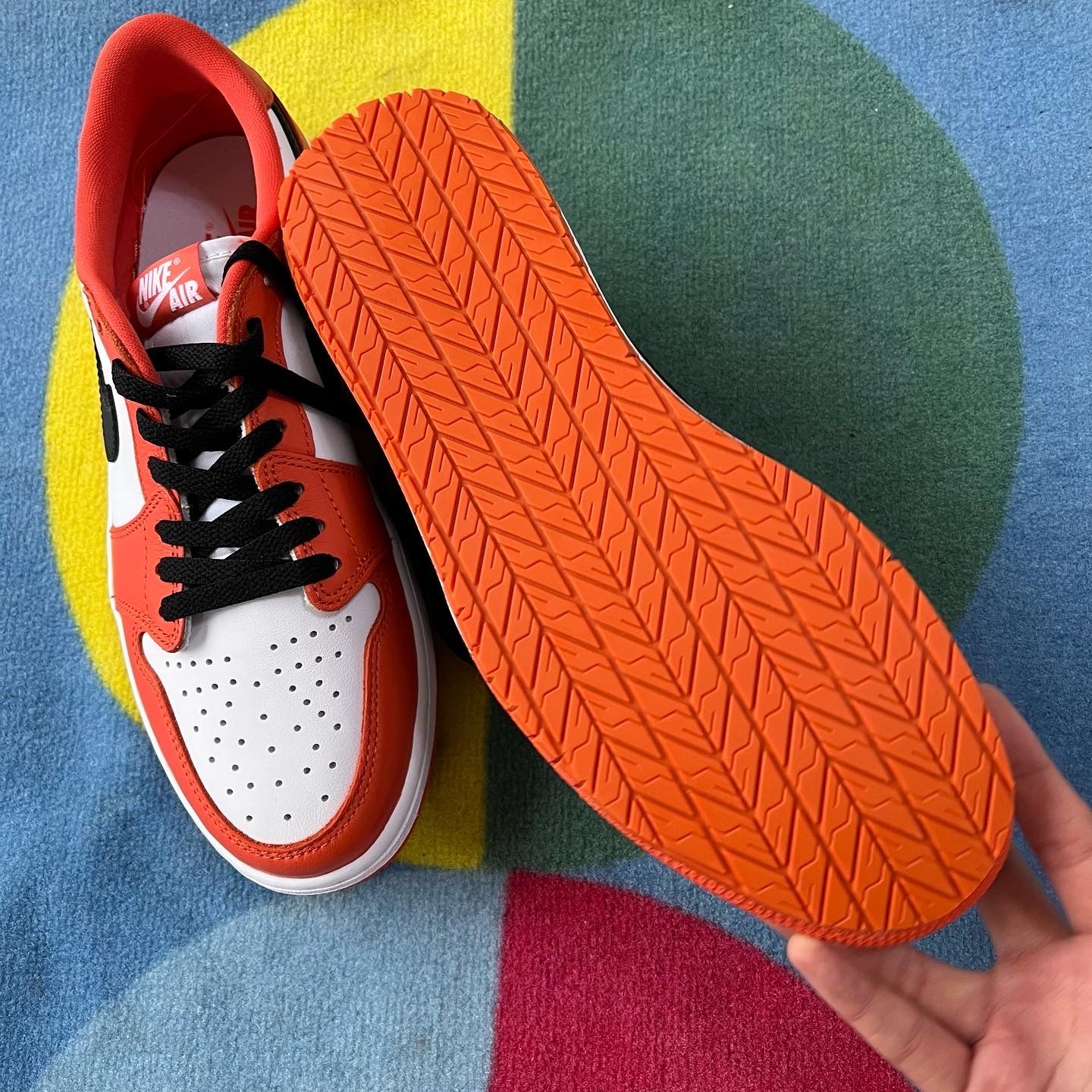 Jordan 1 Low OG Starfish 착용 스타일 - 2