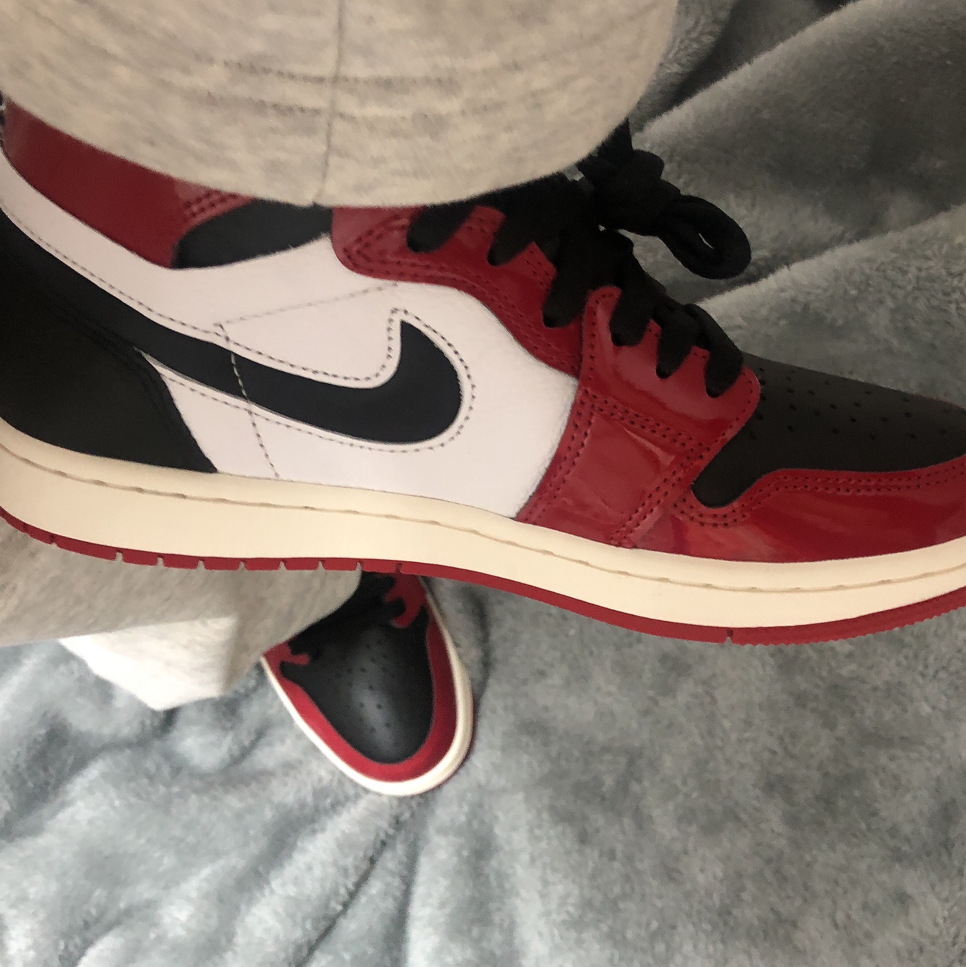 (W) Jordan 1 Zoom Air CMFT Gym Red Black 착용 스타일