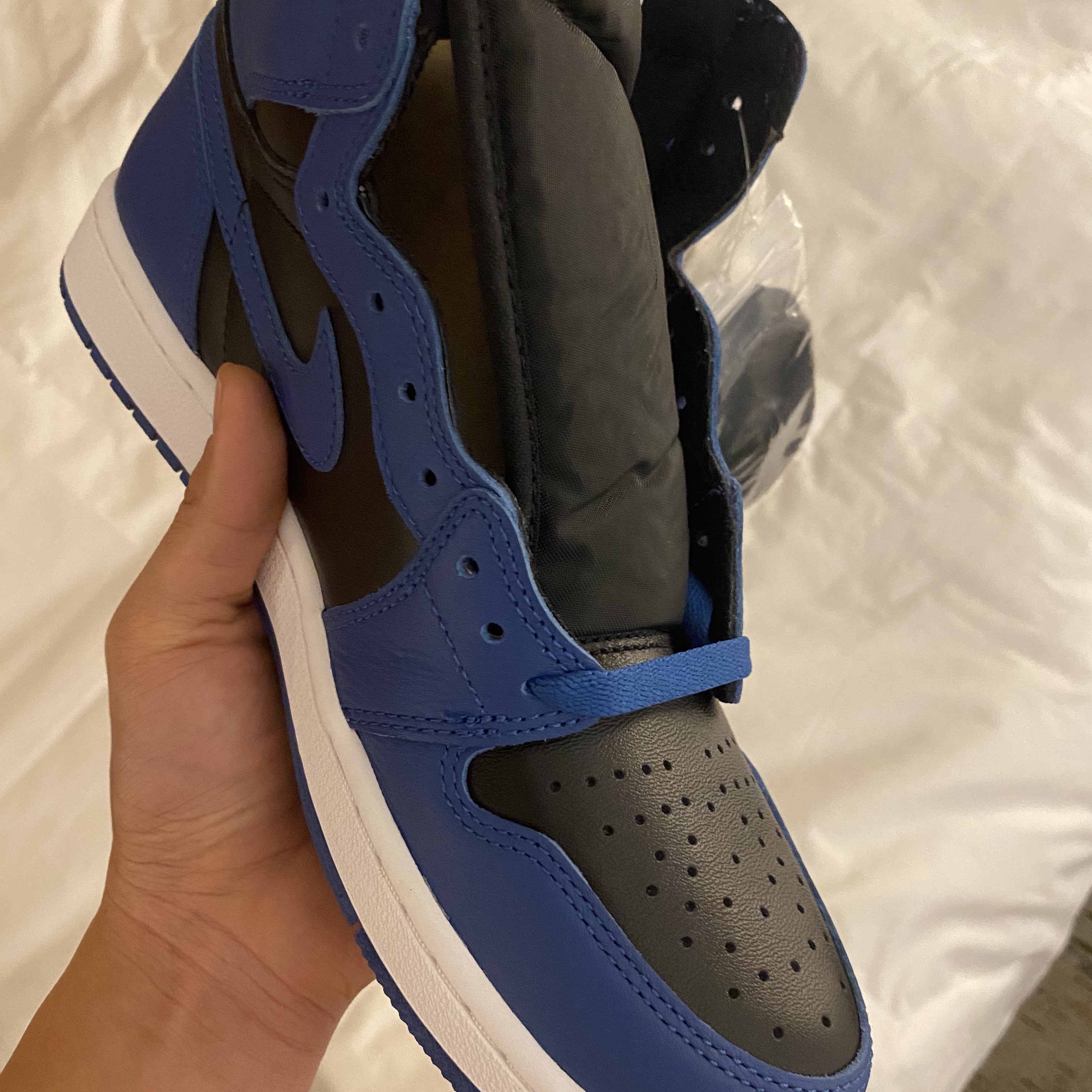 Jordan 1 Retro High OG Dark Marina Blue 착용 스타일 - 3