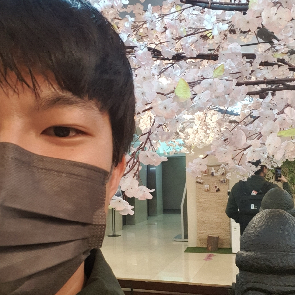 KREAM 프로필 이미지