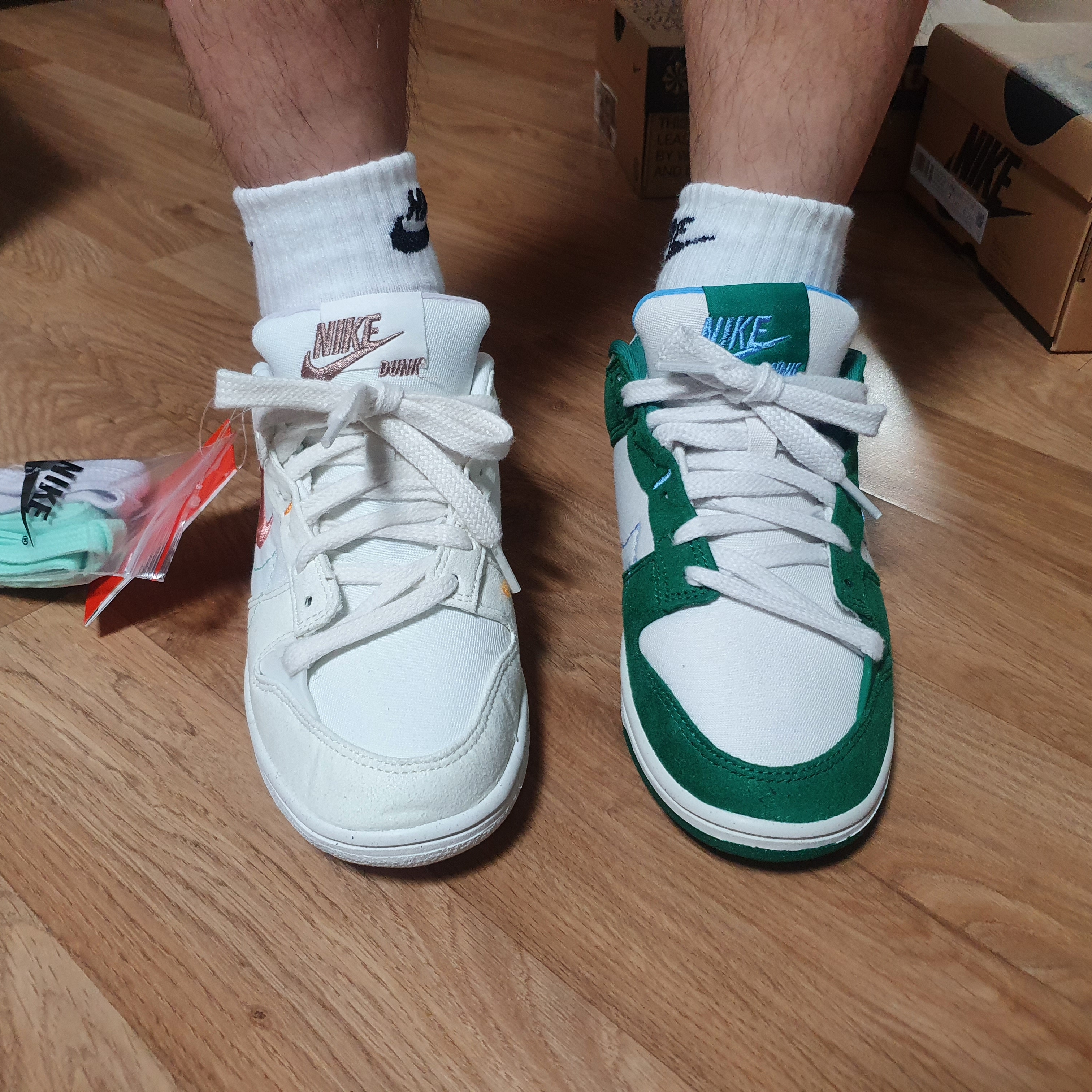 Jordan 1 Zoom Air CMFT Pumpkin Spice, (W) Nike Dunk Low Disrupt 2 Phantom University Blue 착용 스타일 - 3