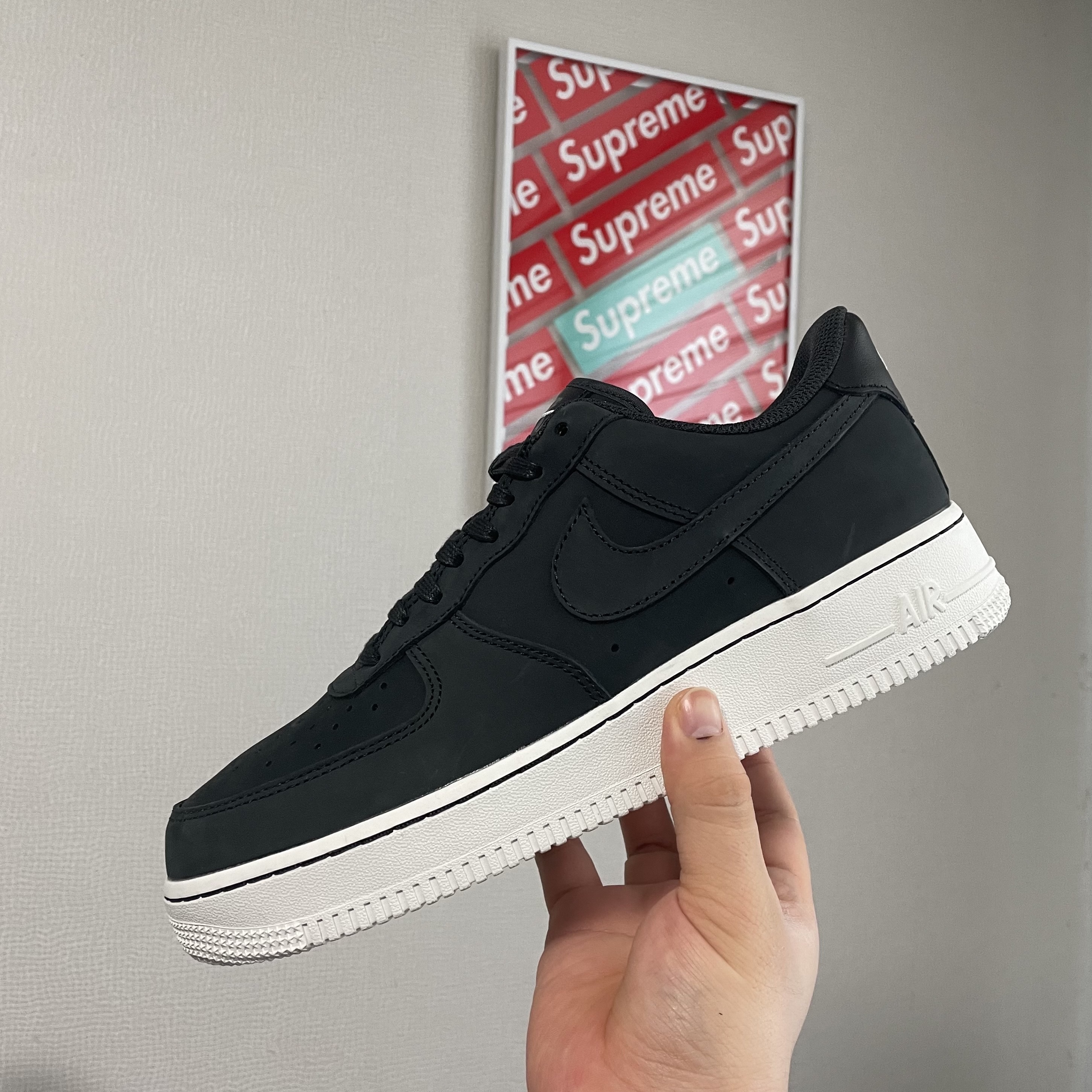 Nike Air Force 1 '07 LX Off Noir 착용 스타일