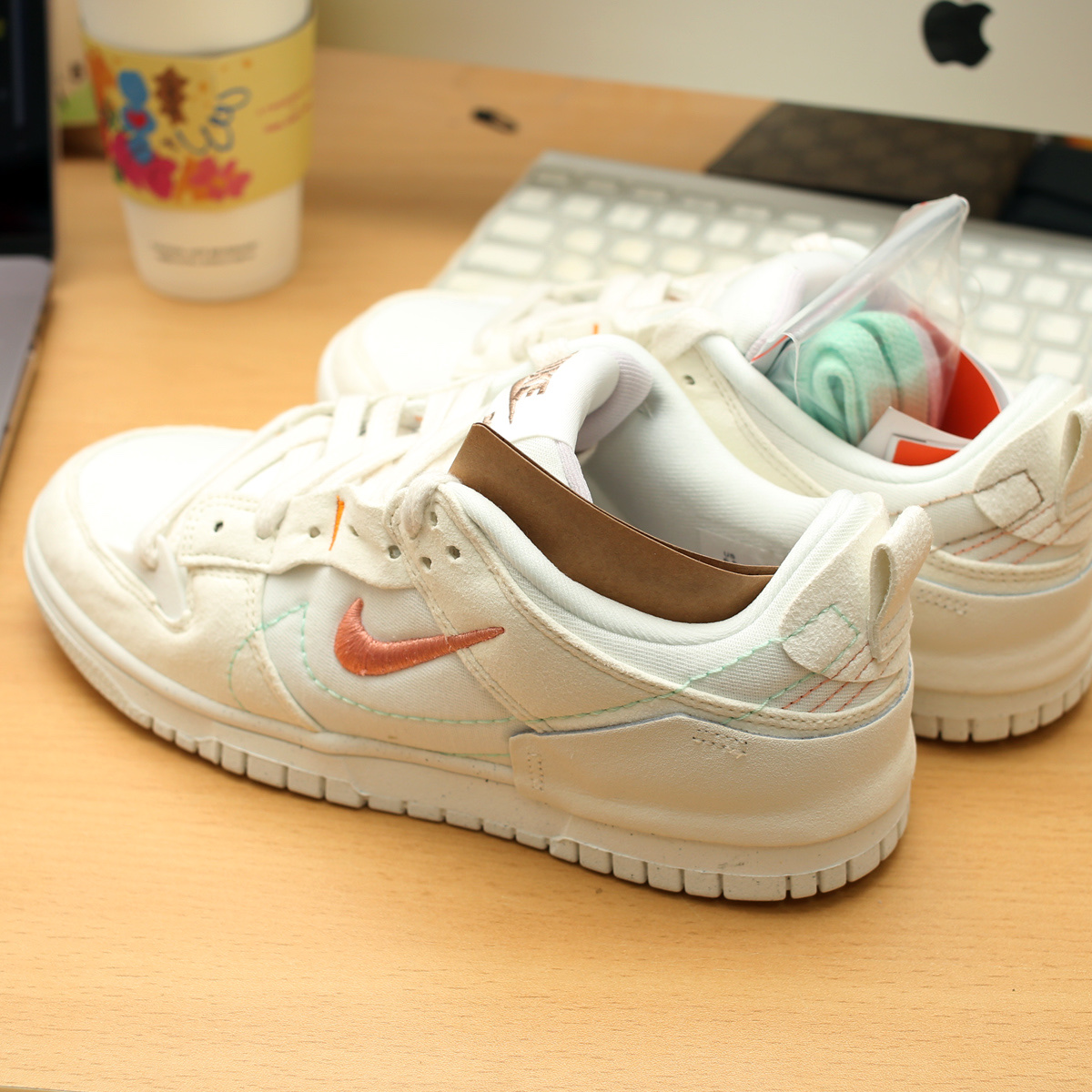 (W) Nike Dunk Low Disrupt 2 Pale Ivory Sail 착용 스타일 - 3