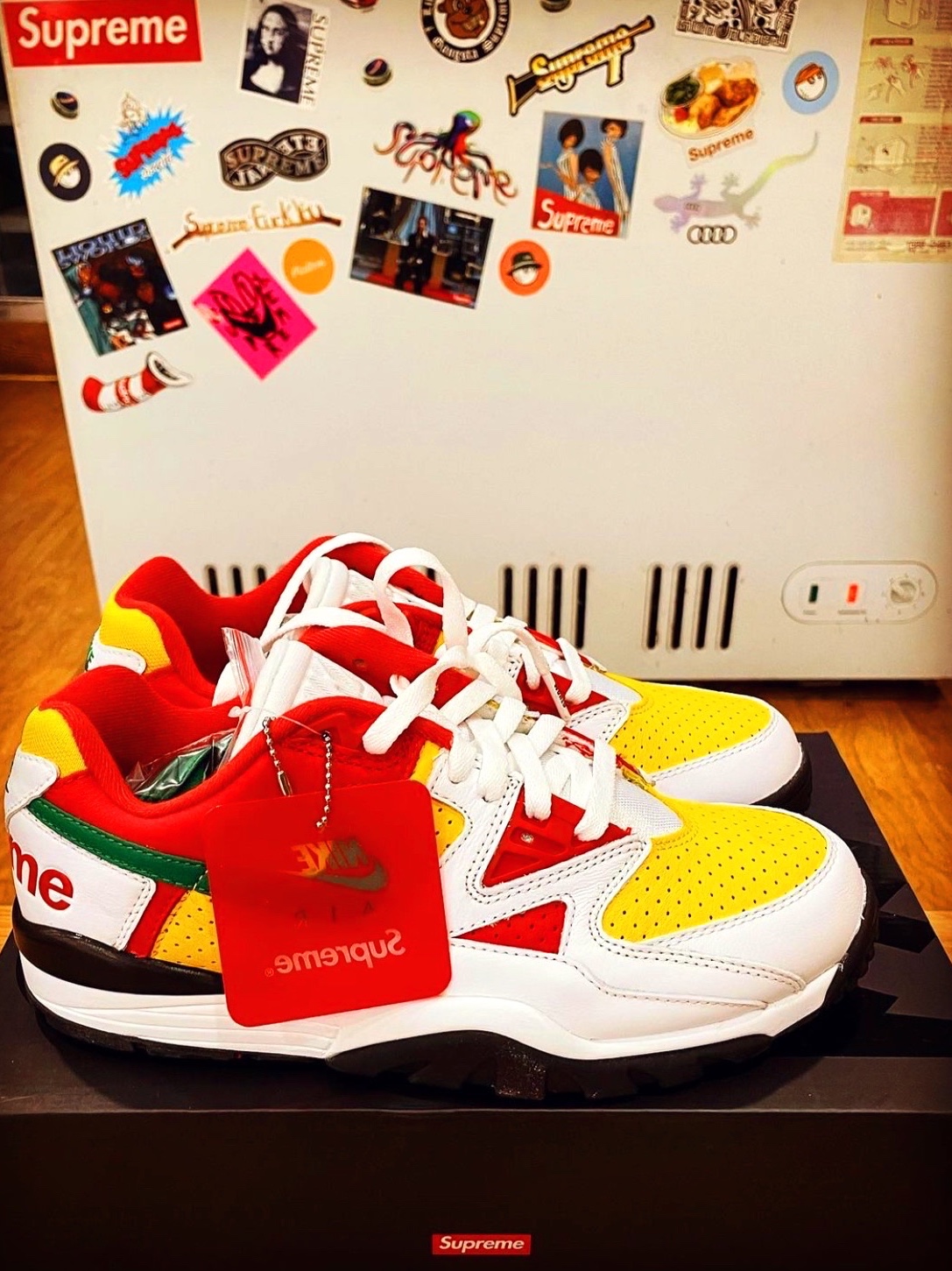 Nike x Supreme Air Cross Trainer 3 Low White 착용 스타일