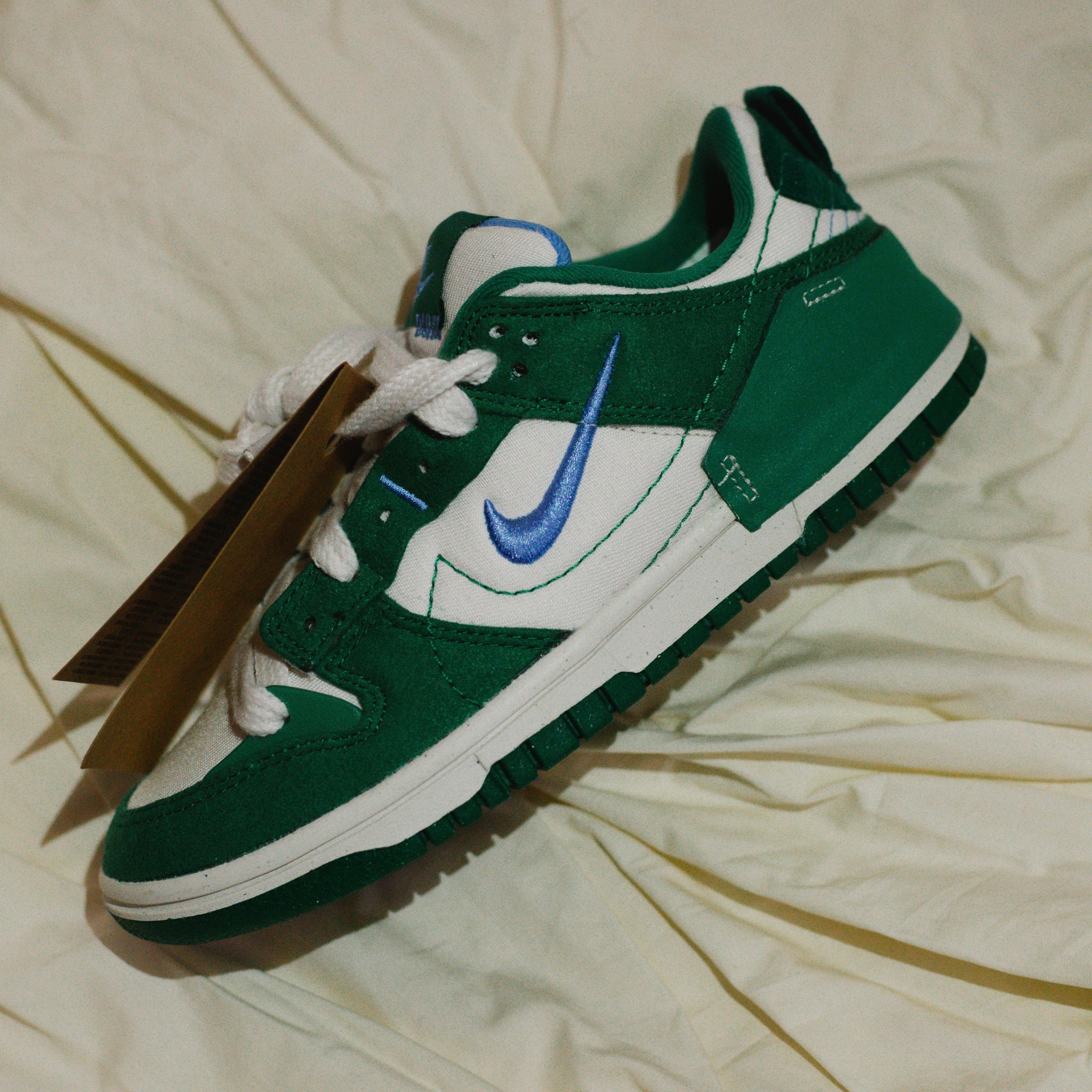 (W) Nike Dunk Low Disrupt 2 Phantom University Blue 착용 스타일 - 2