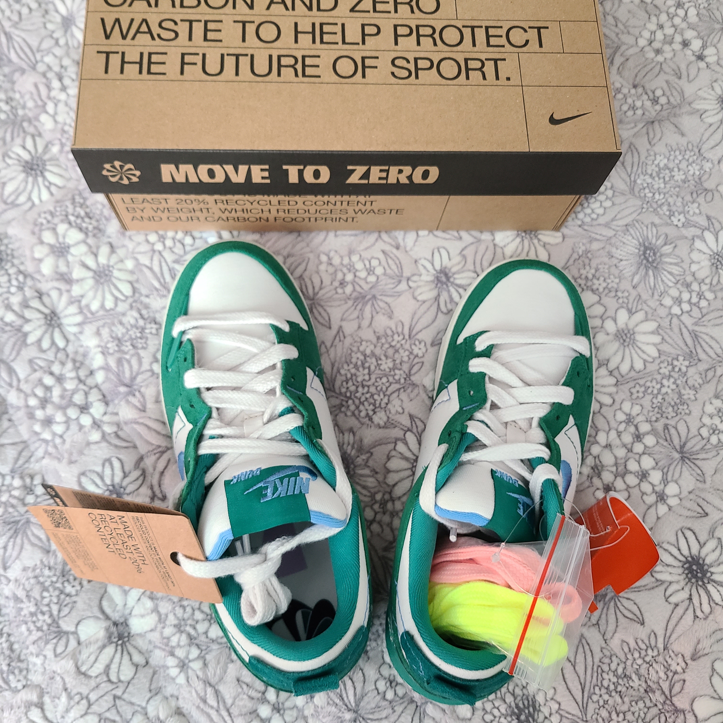 (W) Nike Dunk Low Disrupt 2 Phantom University Blue 착용 스타일 - 5