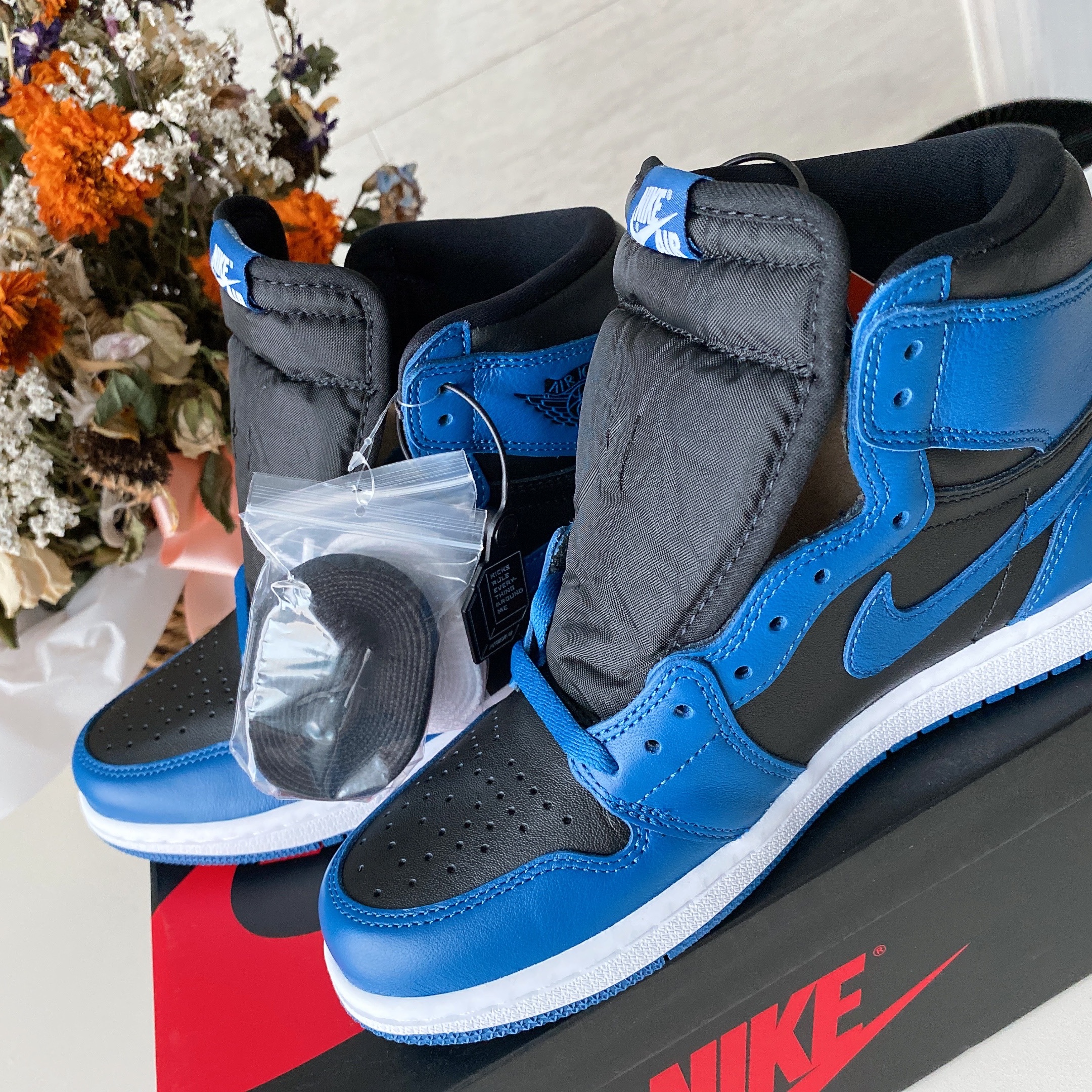 Jordan 1 Retro High OG Dark Marina Blue 착용 스타일 - 2