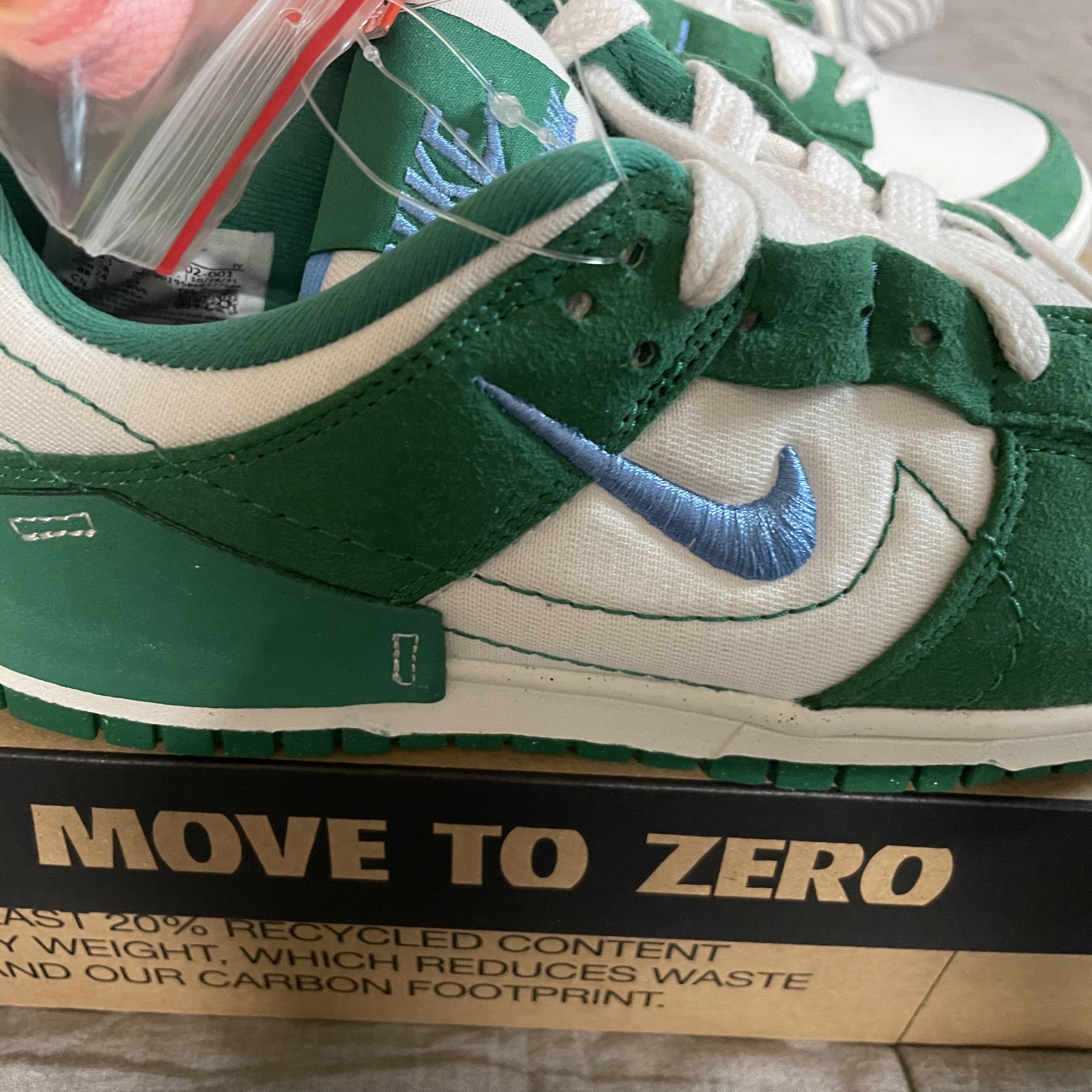 (W) Nike Dunk Low Disrupt 2 Phantom University Blue 착용 스타일 - 2