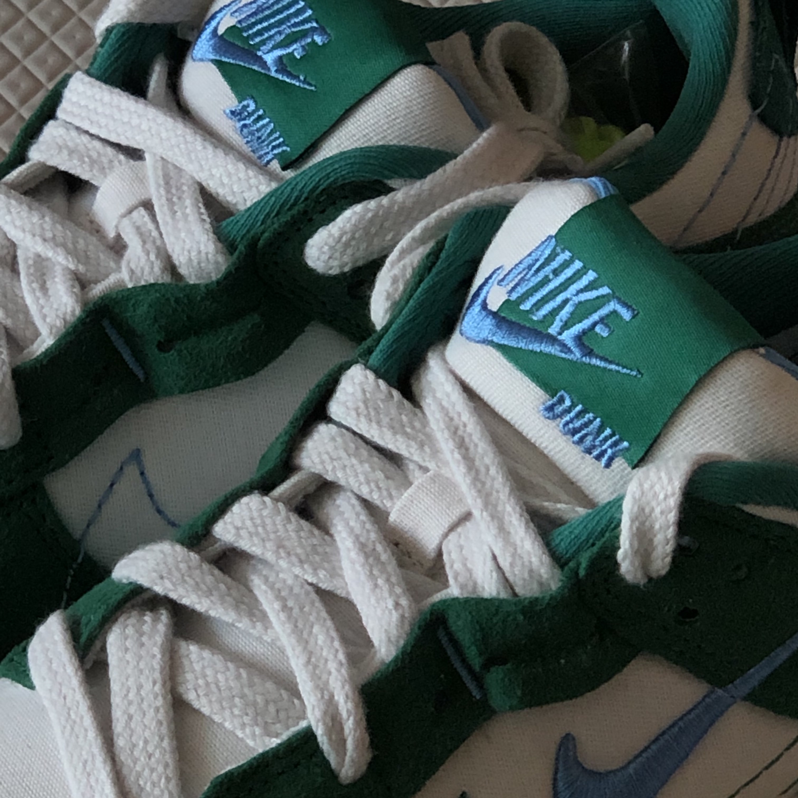 (W) Nike Dunk Low Disrupt 2 Phantom University Blue 착용 스타일 - 2