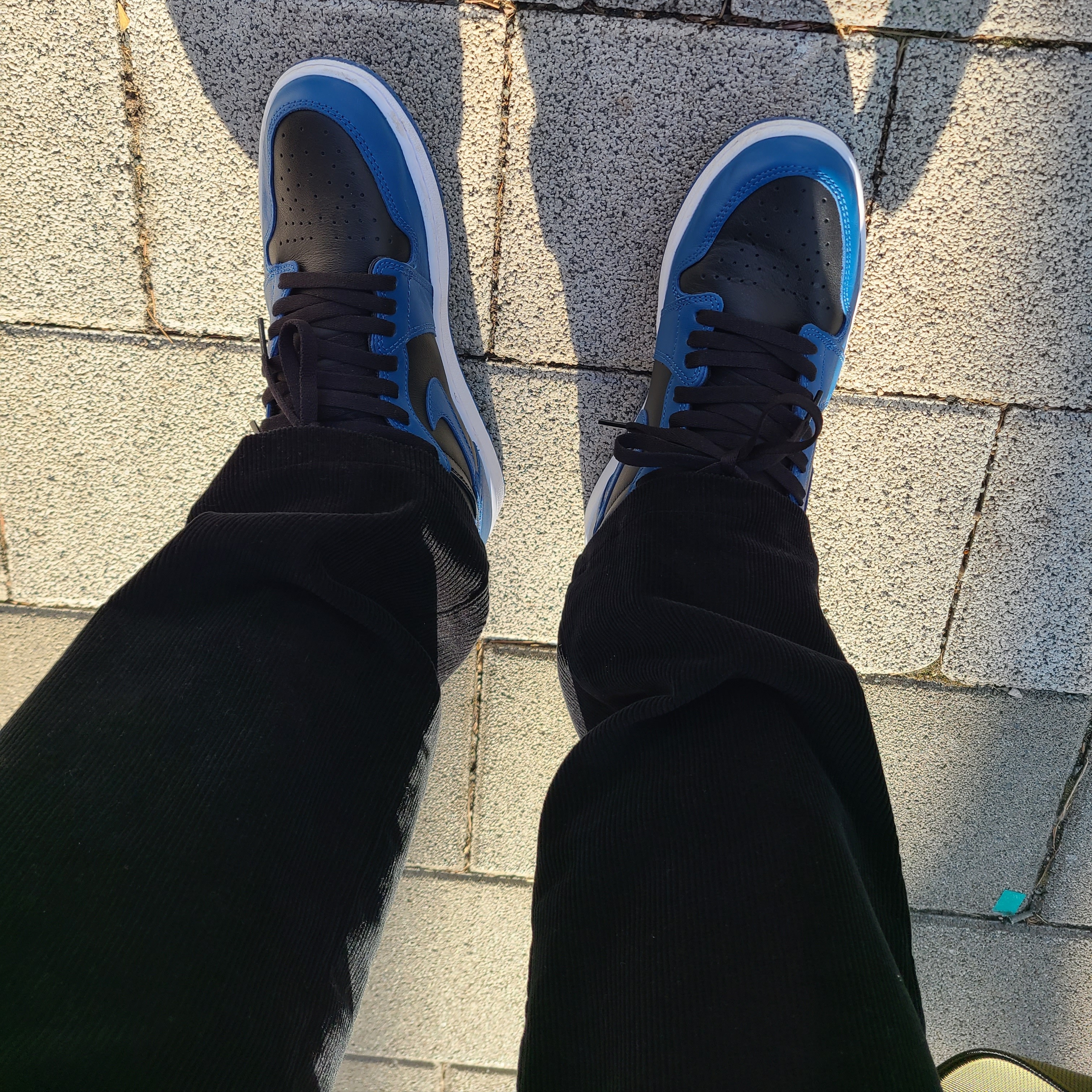 Jordan 1 Retro High OG Dark Marina Blue 착용 스타일