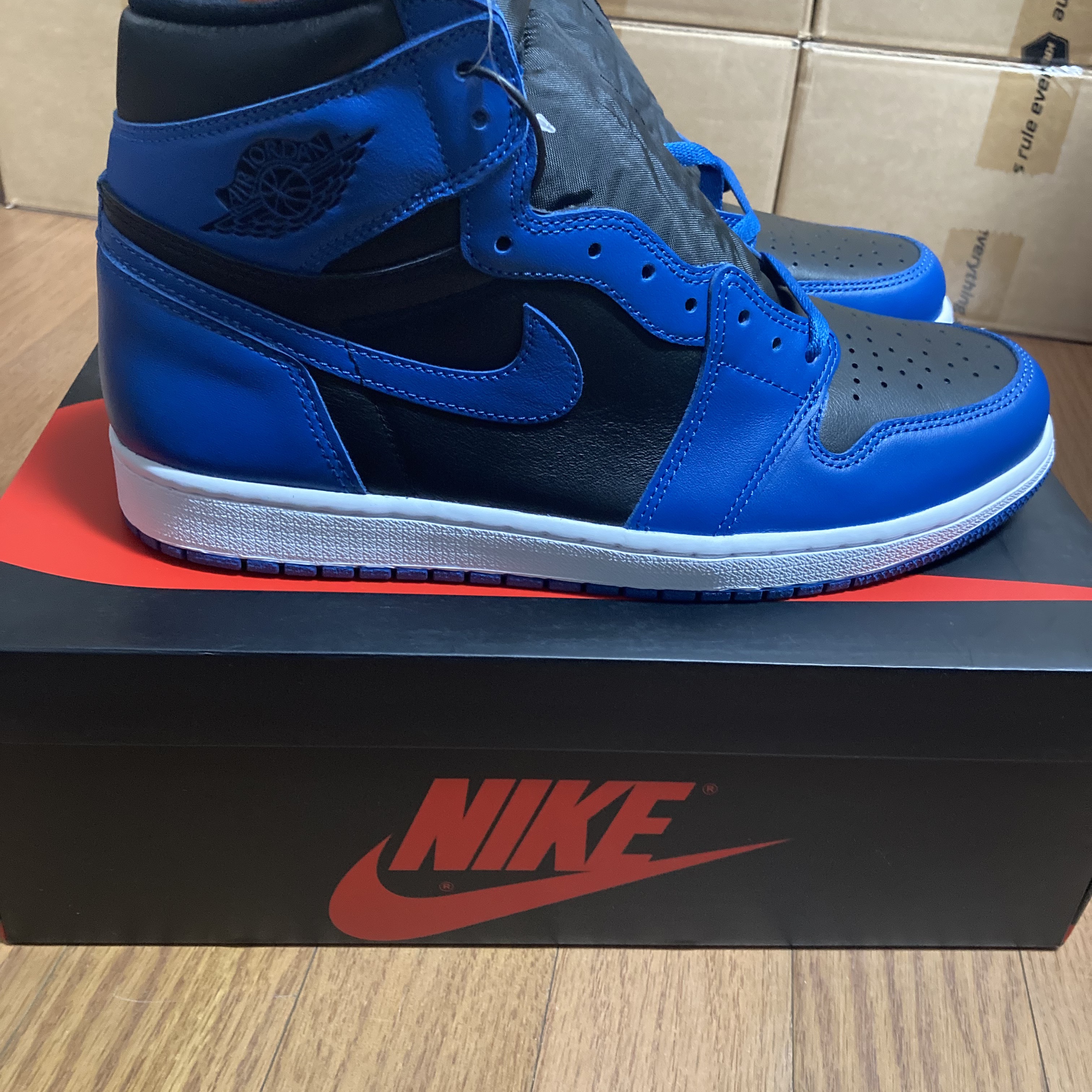 Jordan 1 Retro High OG Dark Marina Blue 착용 스타일 - 1