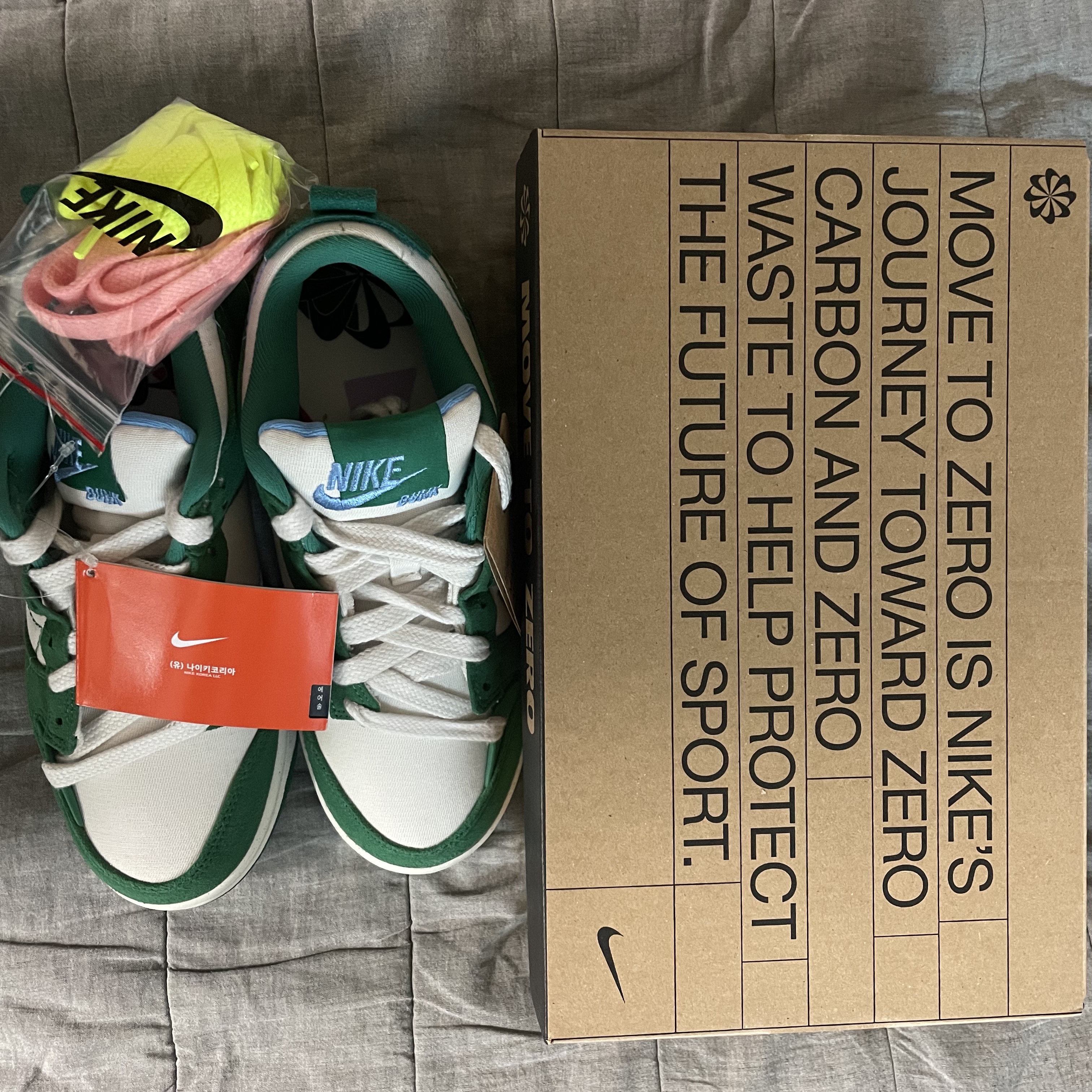 (W) Nike Dunk Low Disrupt 2 Phantom University Blue 착용 스타일 - 1