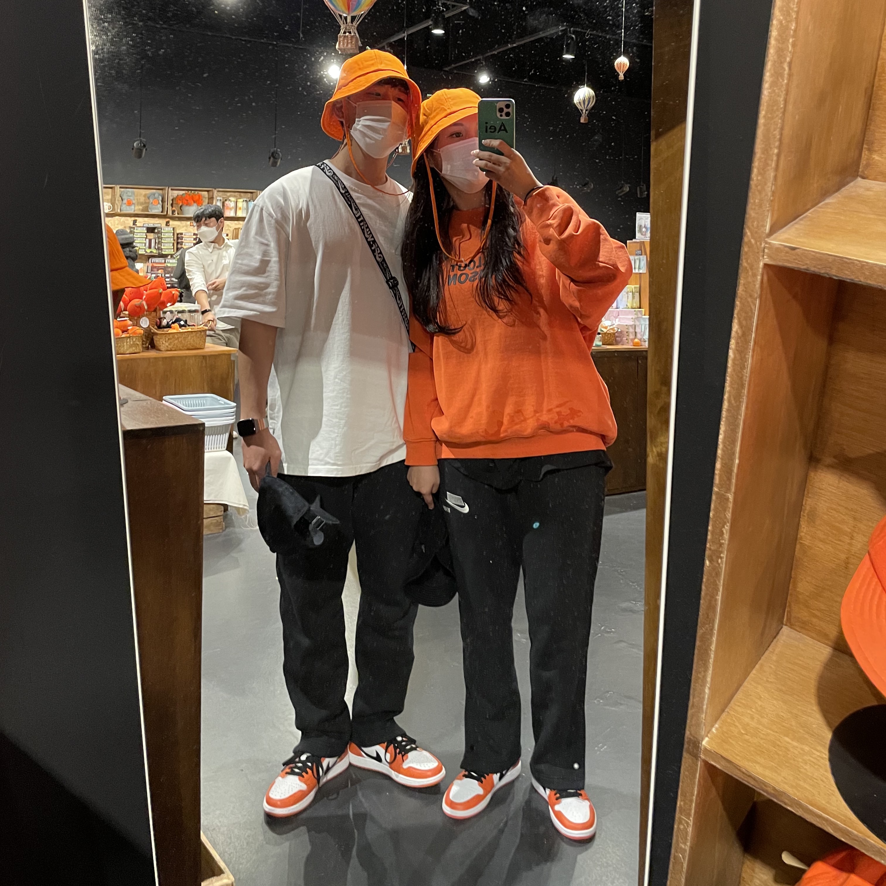 (W) Jordan 1 Low OG Starfish 착용 스타일 - 2