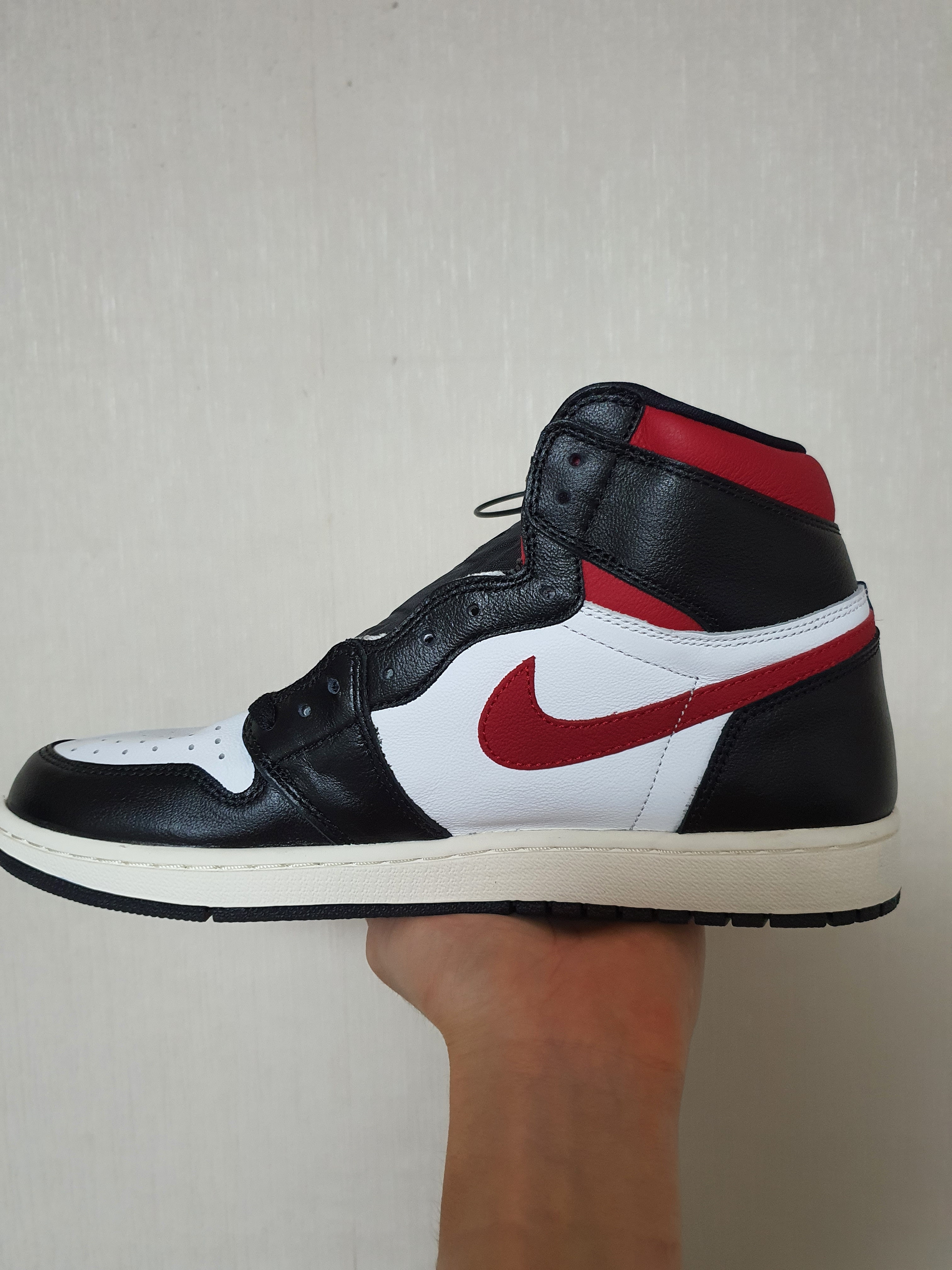 Jordan 1 Retro High OG Gym Red 착용 스타일 - 3