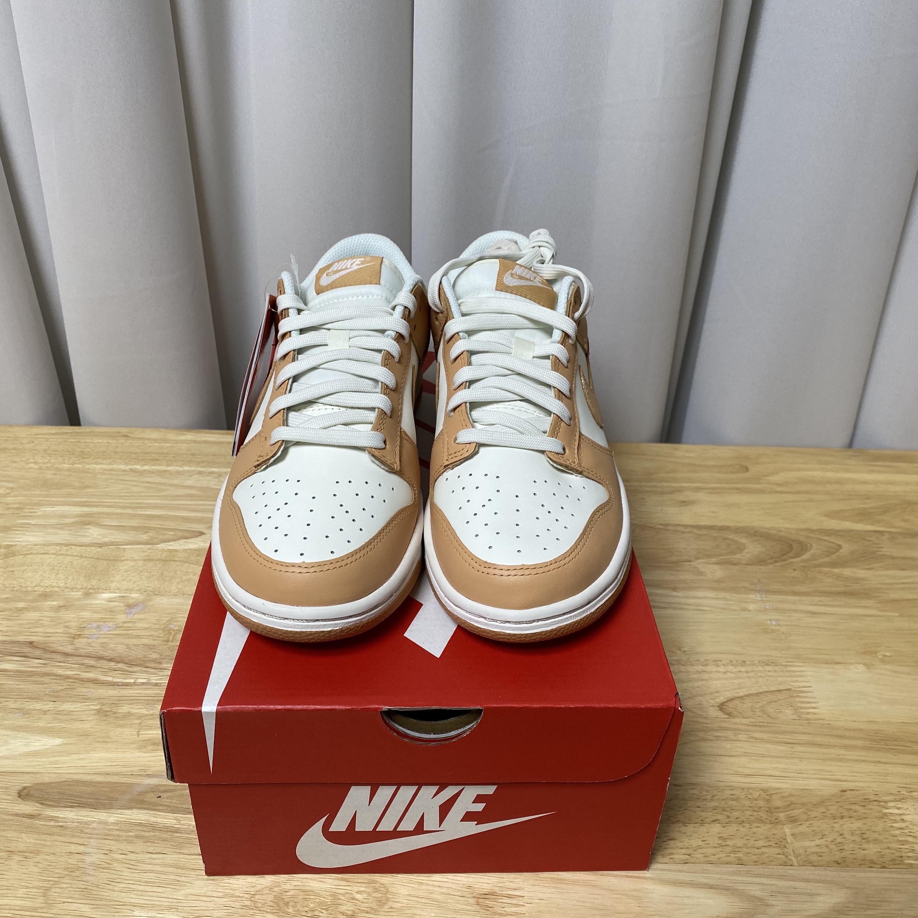 (W) Nike Dunk Low Harvest Moon, Nike Dunk Low Pro Premium Medium Curry 착용 스타일 - 2
