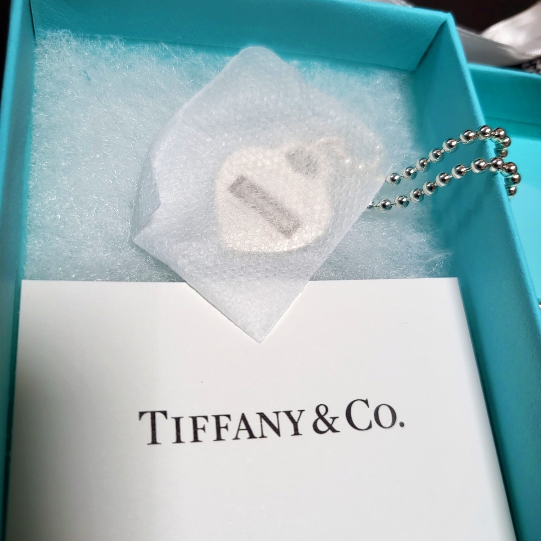 Supreme x Tiffany & Co. Return to Tiffany Heart Tag Pendant - 21FW, Supreme x Tiffany & Co. Star Bracelet - 21FW 착용 스타일 - 3