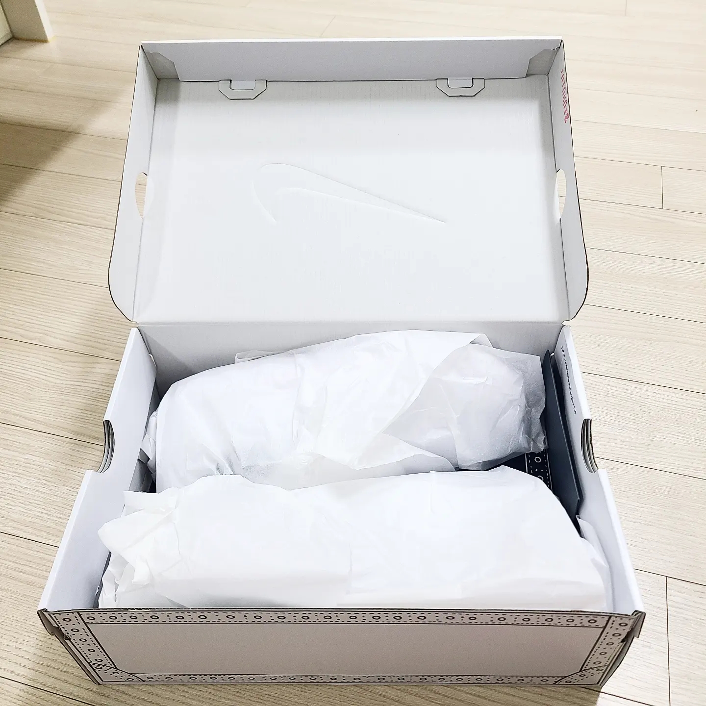 Nike x Peaceminusone Kwondo1 White 착용 스타일 - 2