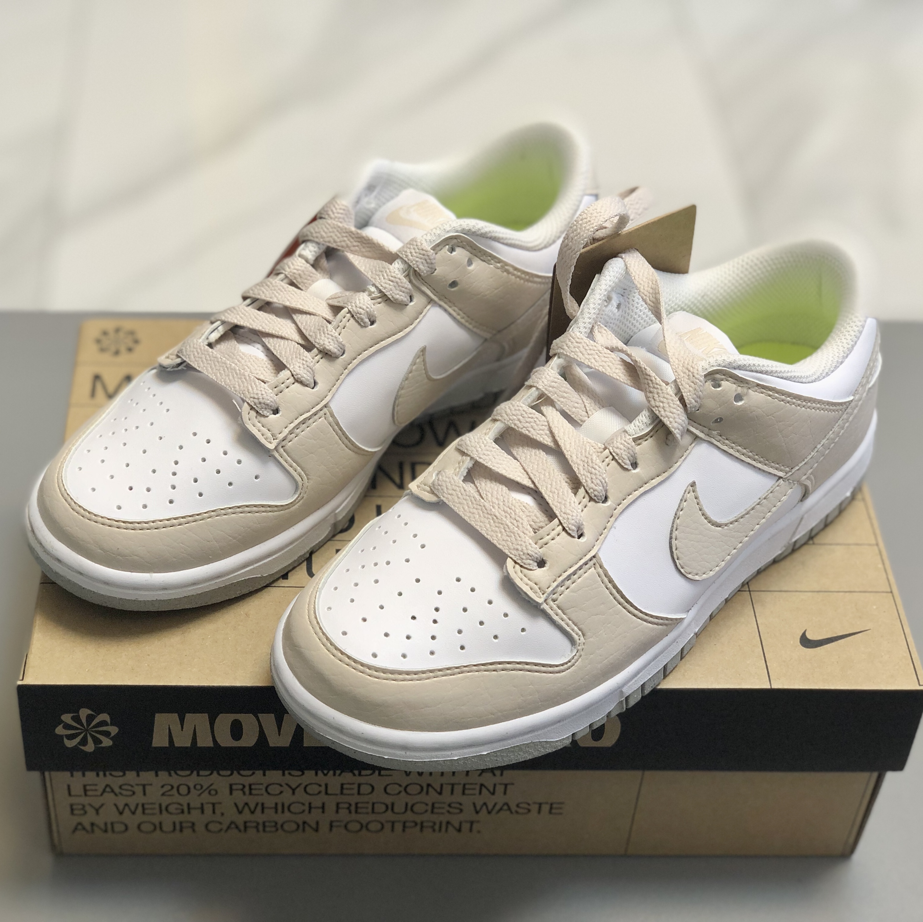 (W) Nike Dunk Low Next Nature Light Orewood Brown 착용 스타일 - 1