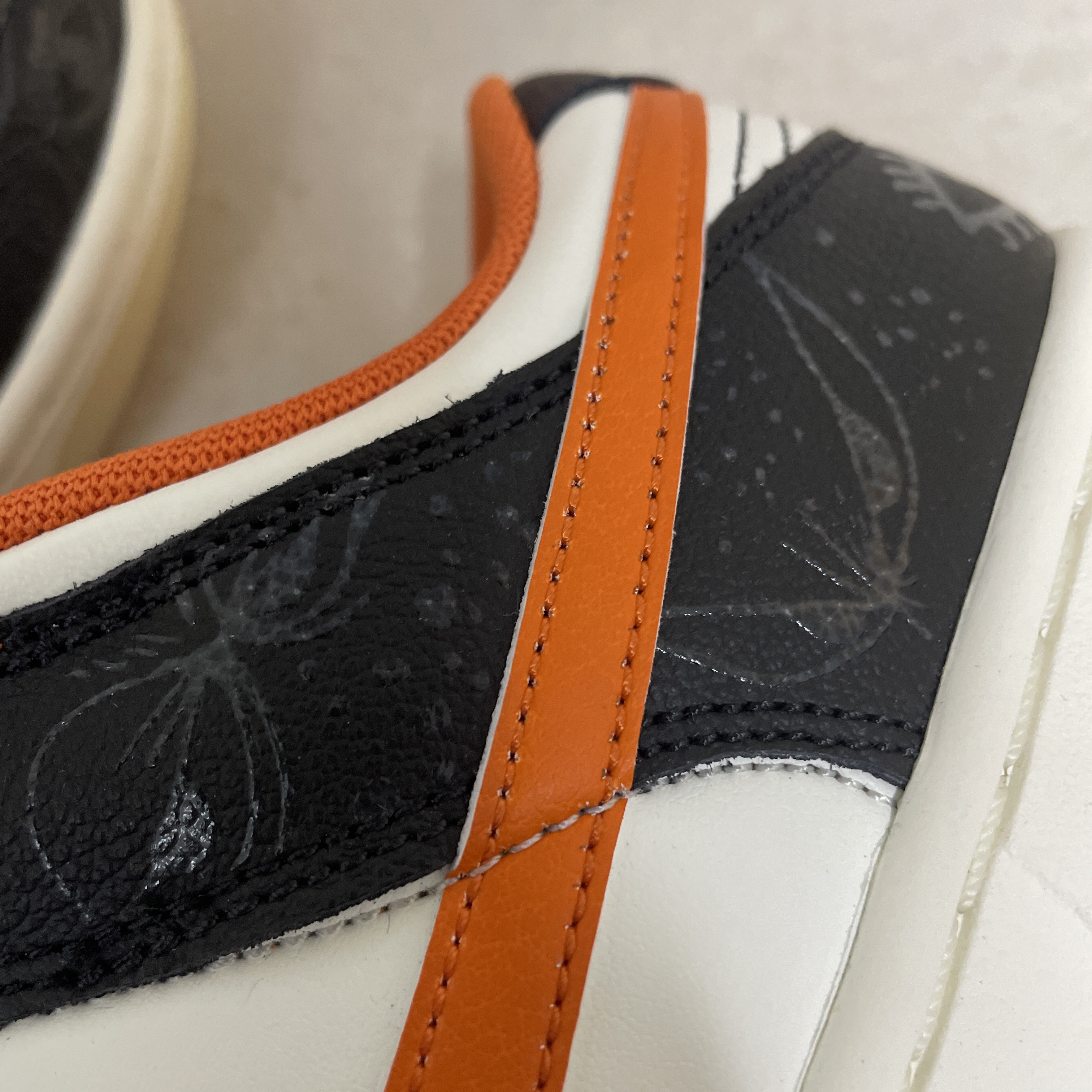 Nike Dunk Low Retro PRM Halloween 착용 스타일 - 2