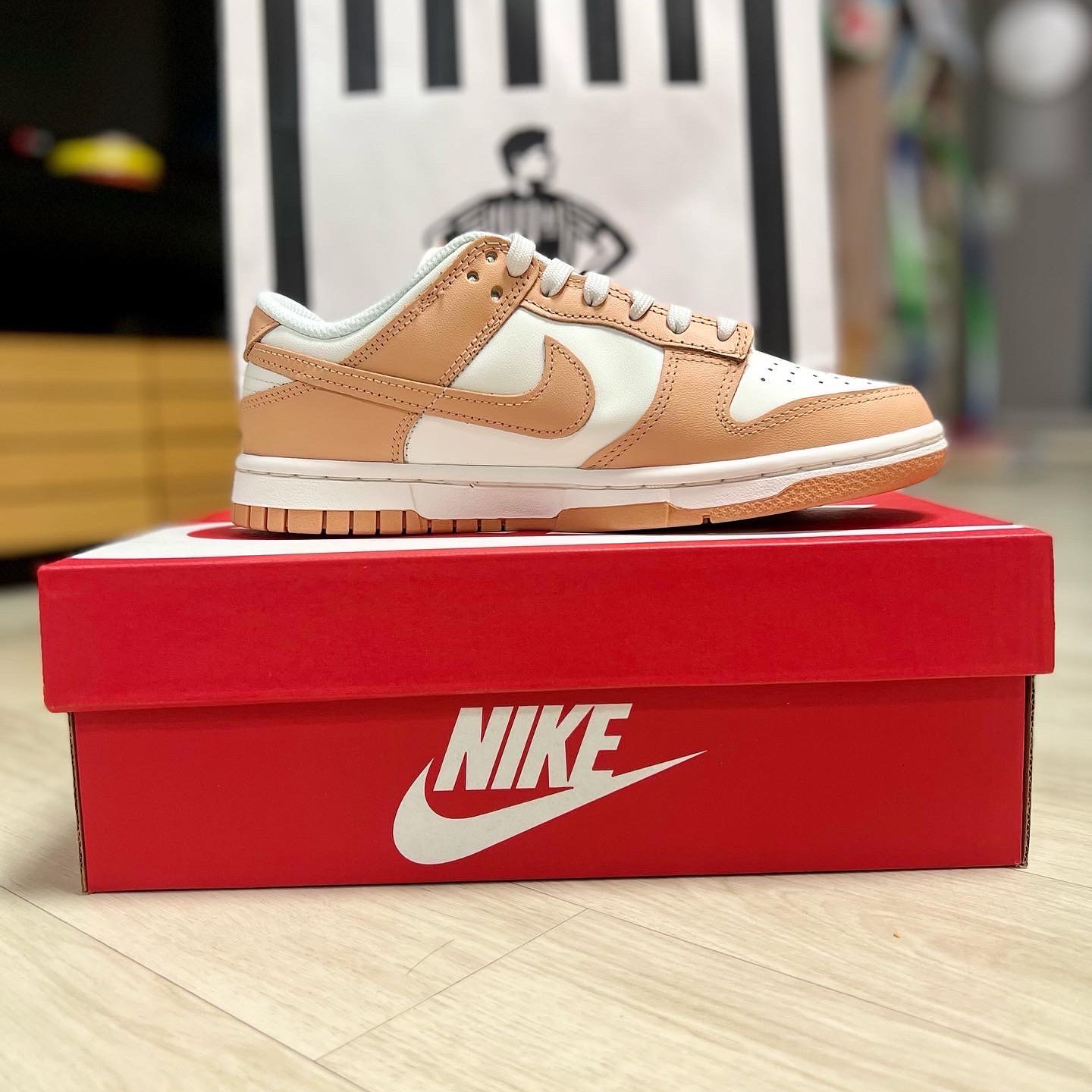 (W) Nike Dunk Low Harvest Moon, (PS) Nike Dunk Low Black 착용 스타일 - 2