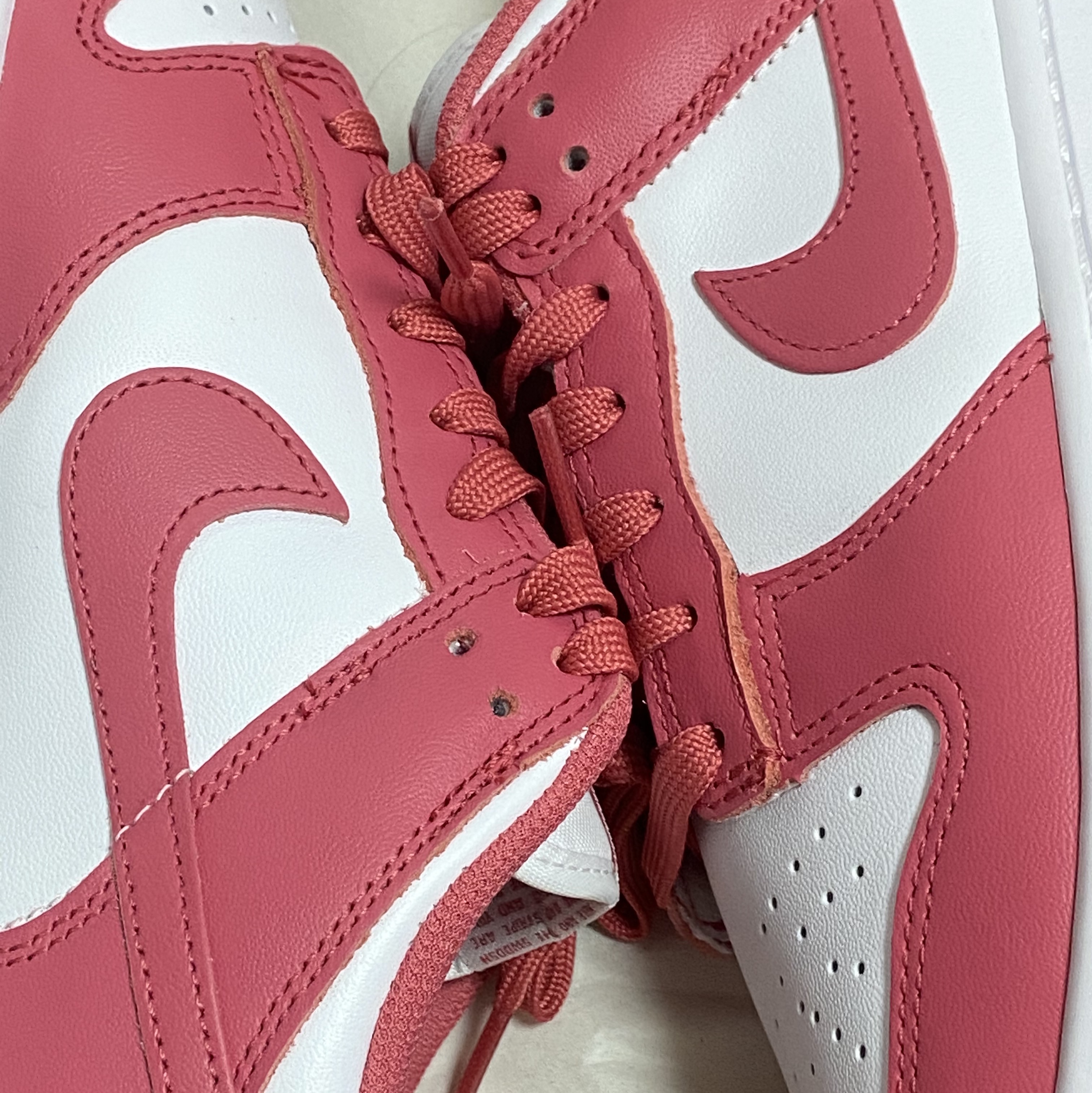 (W) Nike Dunk Low Archeo Pink 착용 스타일 - 1