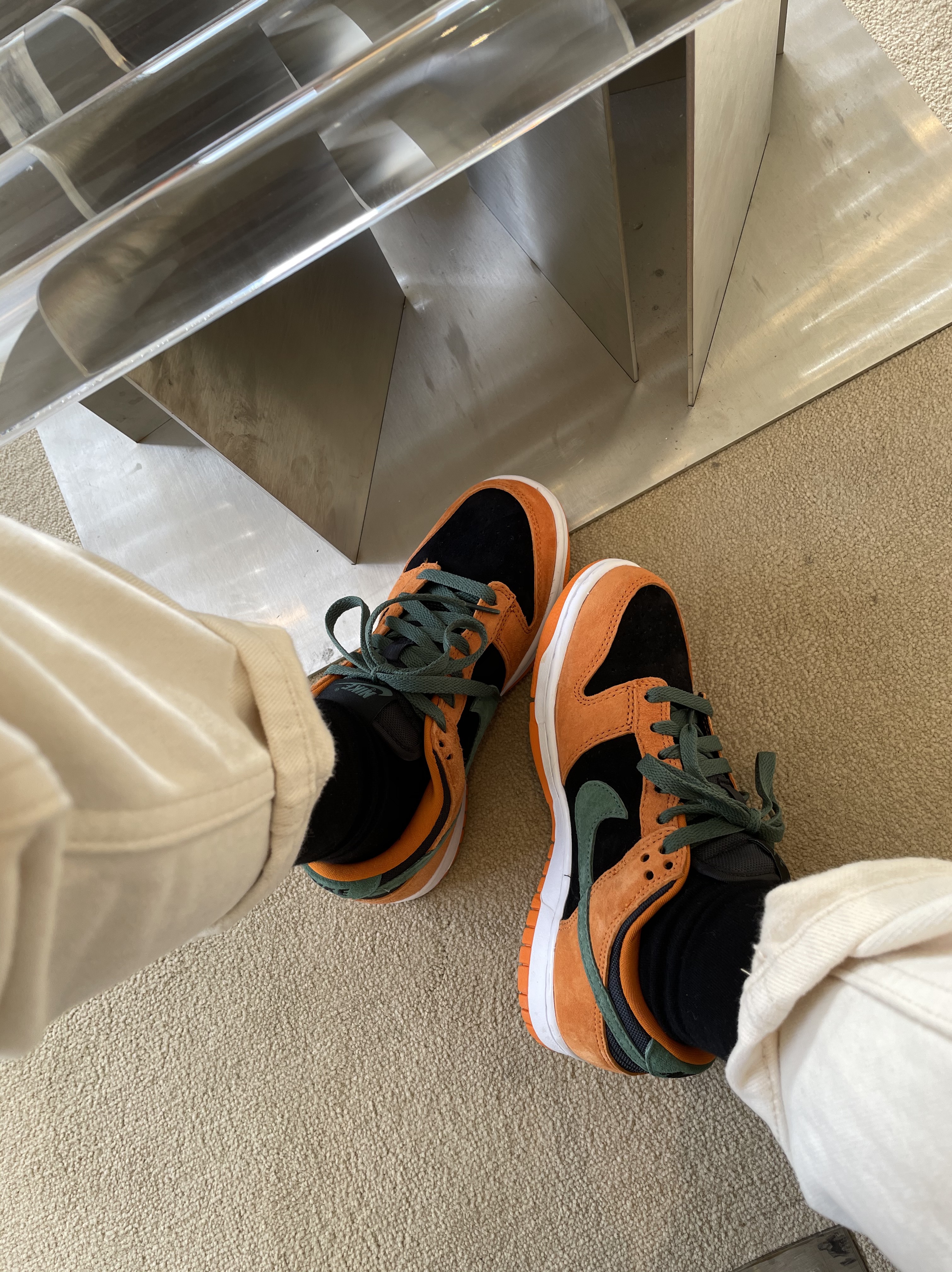 Nike Dunk Low SP Ceramic 착용 스타일 - 2