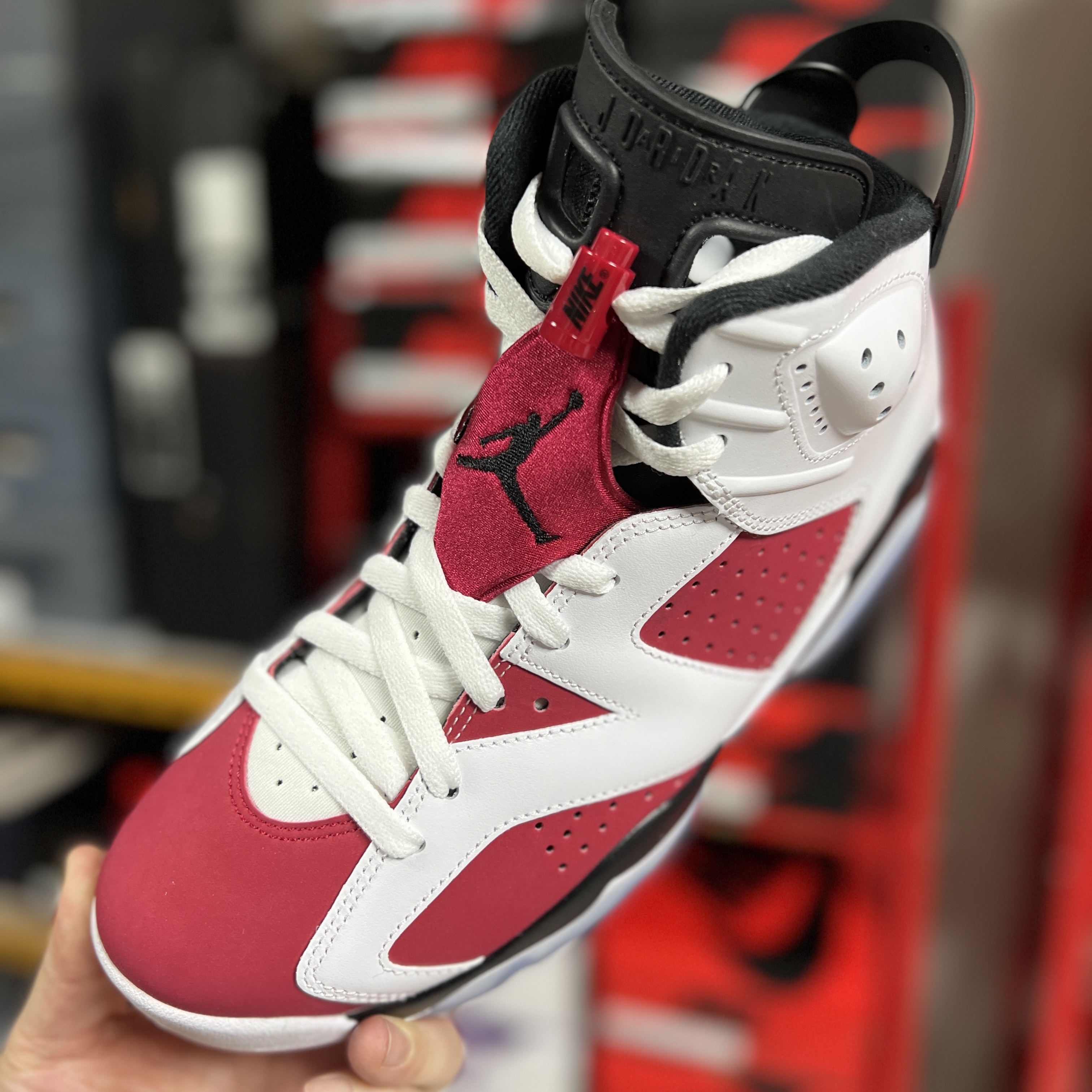Jordan 6 Retro Carmine 2021 착용 스타일 - 1