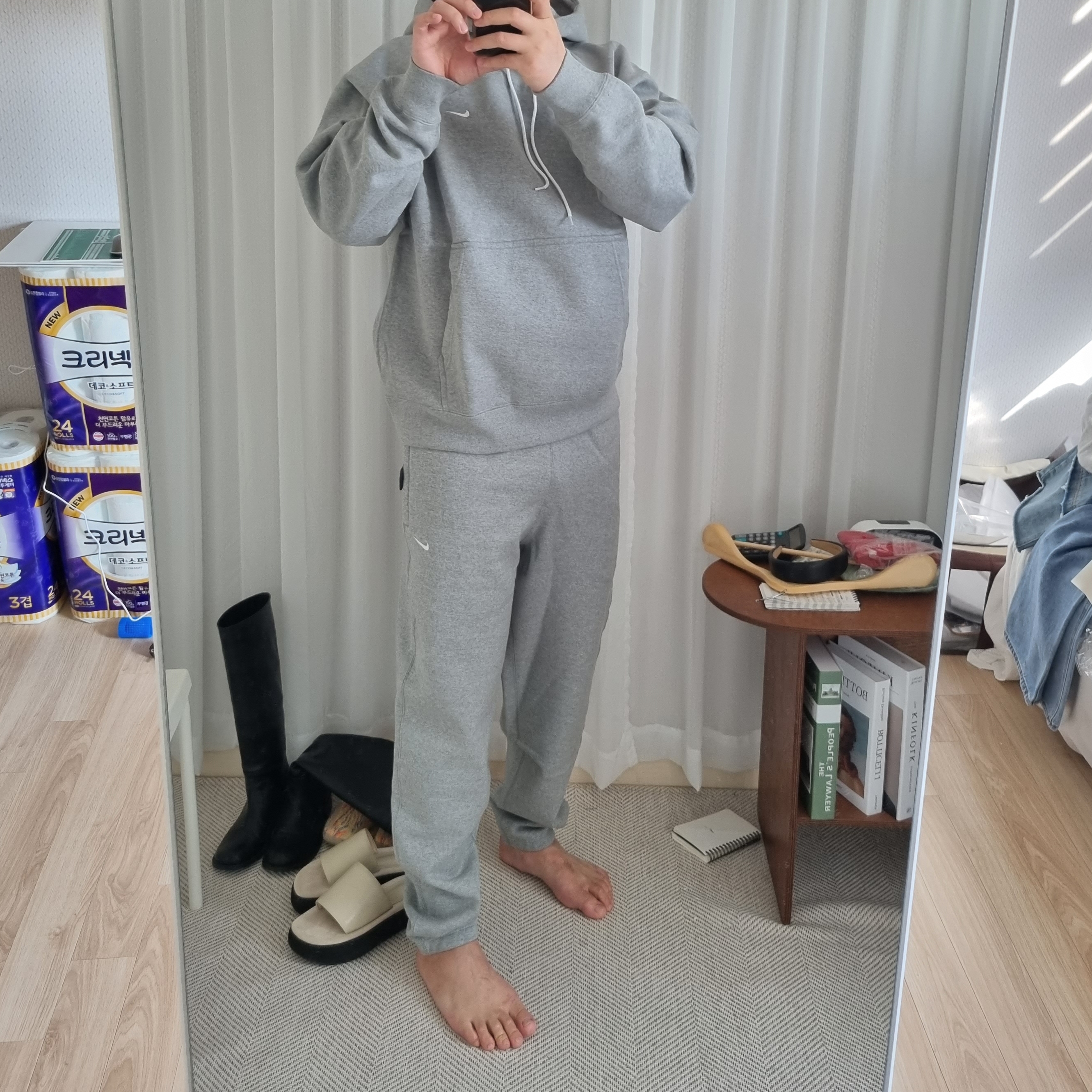 Nike NRG Solo Swoosh Fleece Pants Dark Grey Heather - US/EU, Nike NRG Solo Swoosh Fleece Hoodie Dark Grey Heather - US/EU 착용 스타일