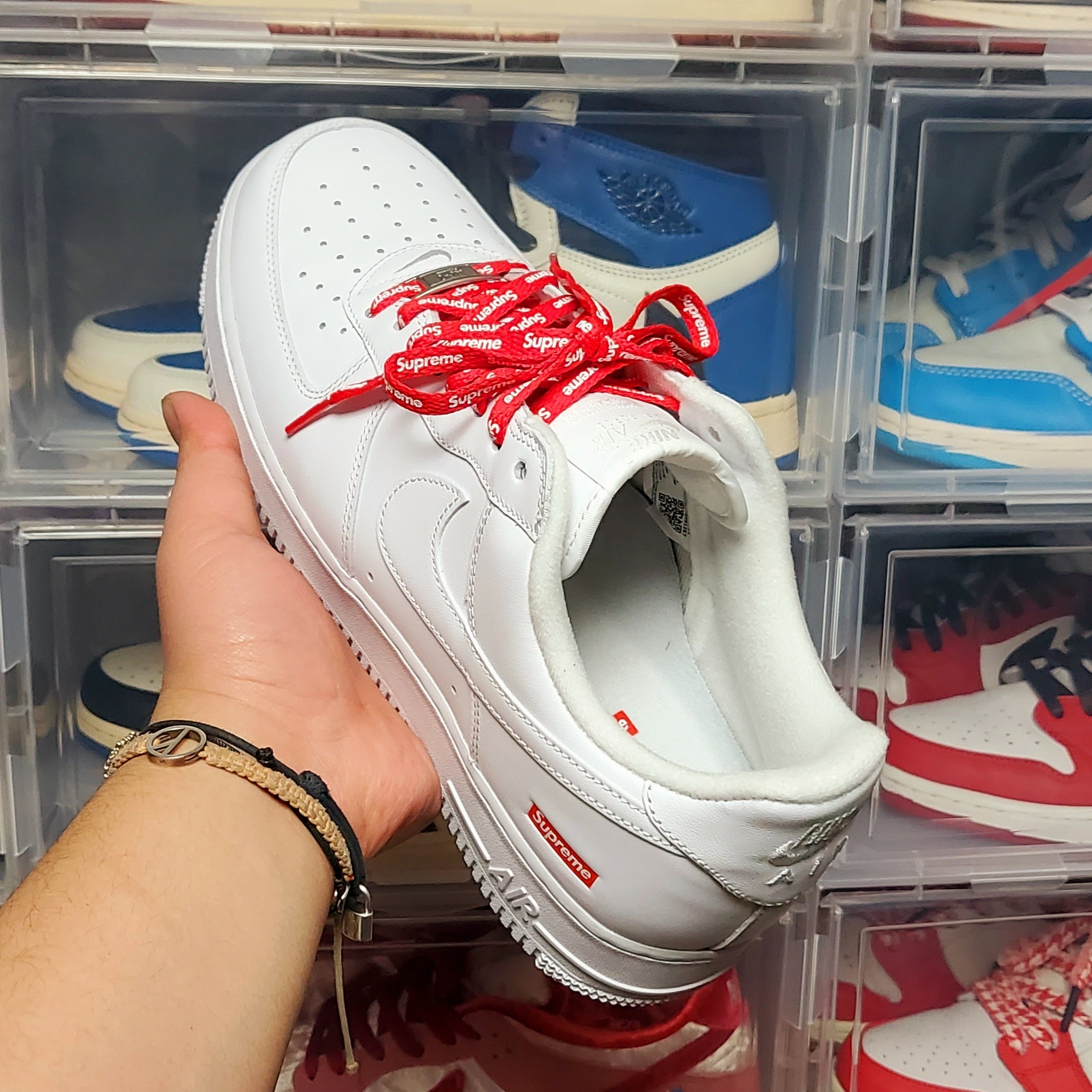 Nike x Supreme Air Force 1 Low White 착용 스타일 - 3