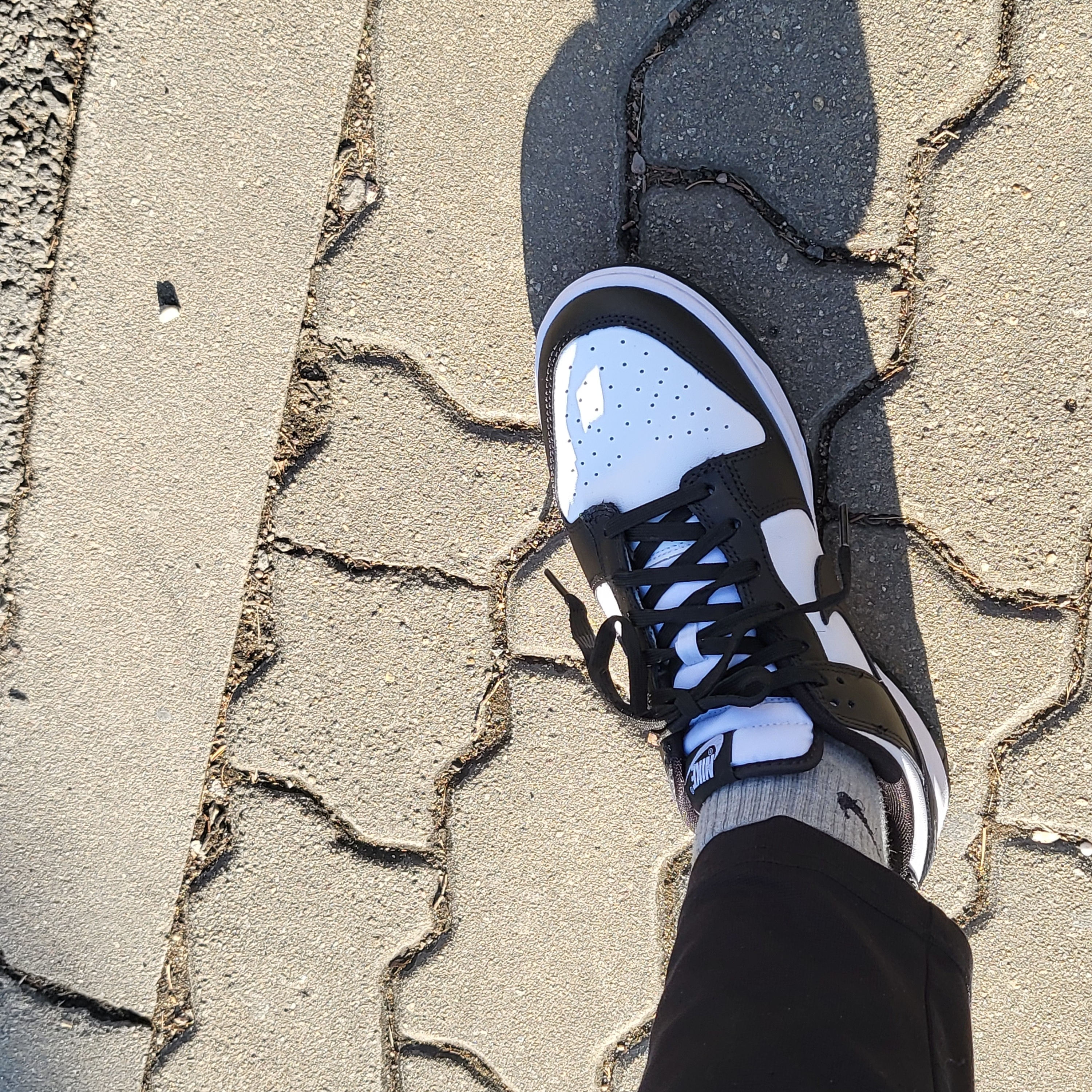 Nike Dunk Low Retro Black 착용 스타일