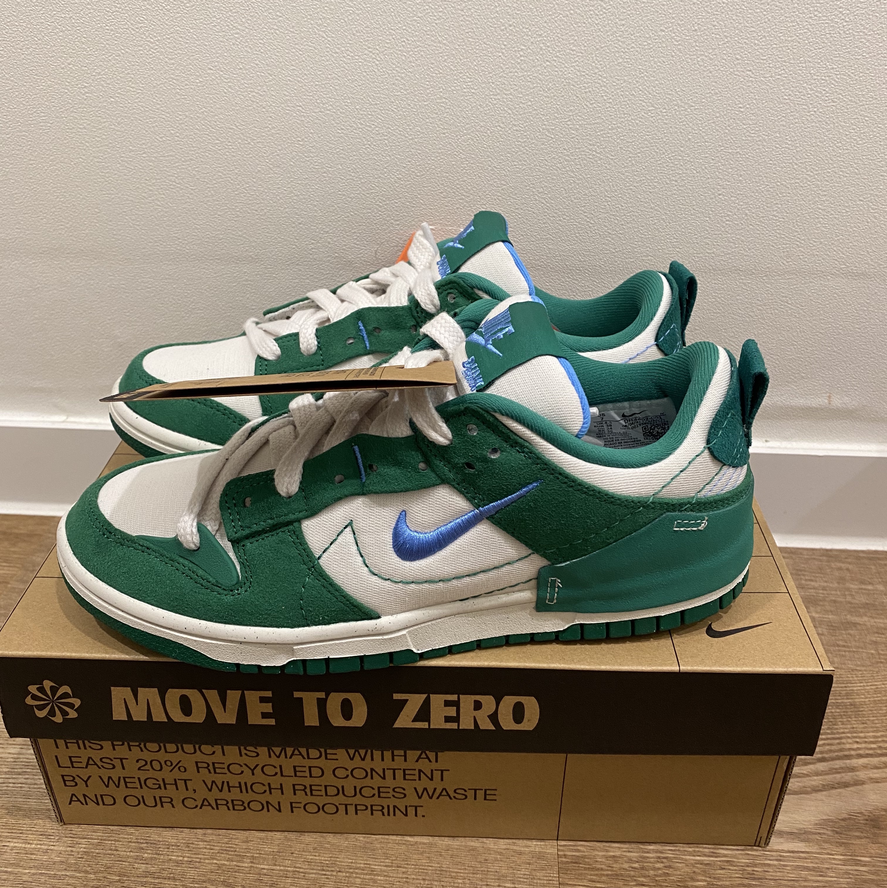 (W) Nike Dunk Low Disrupt 2 Phantom University Blue 착용 스타일 - 1