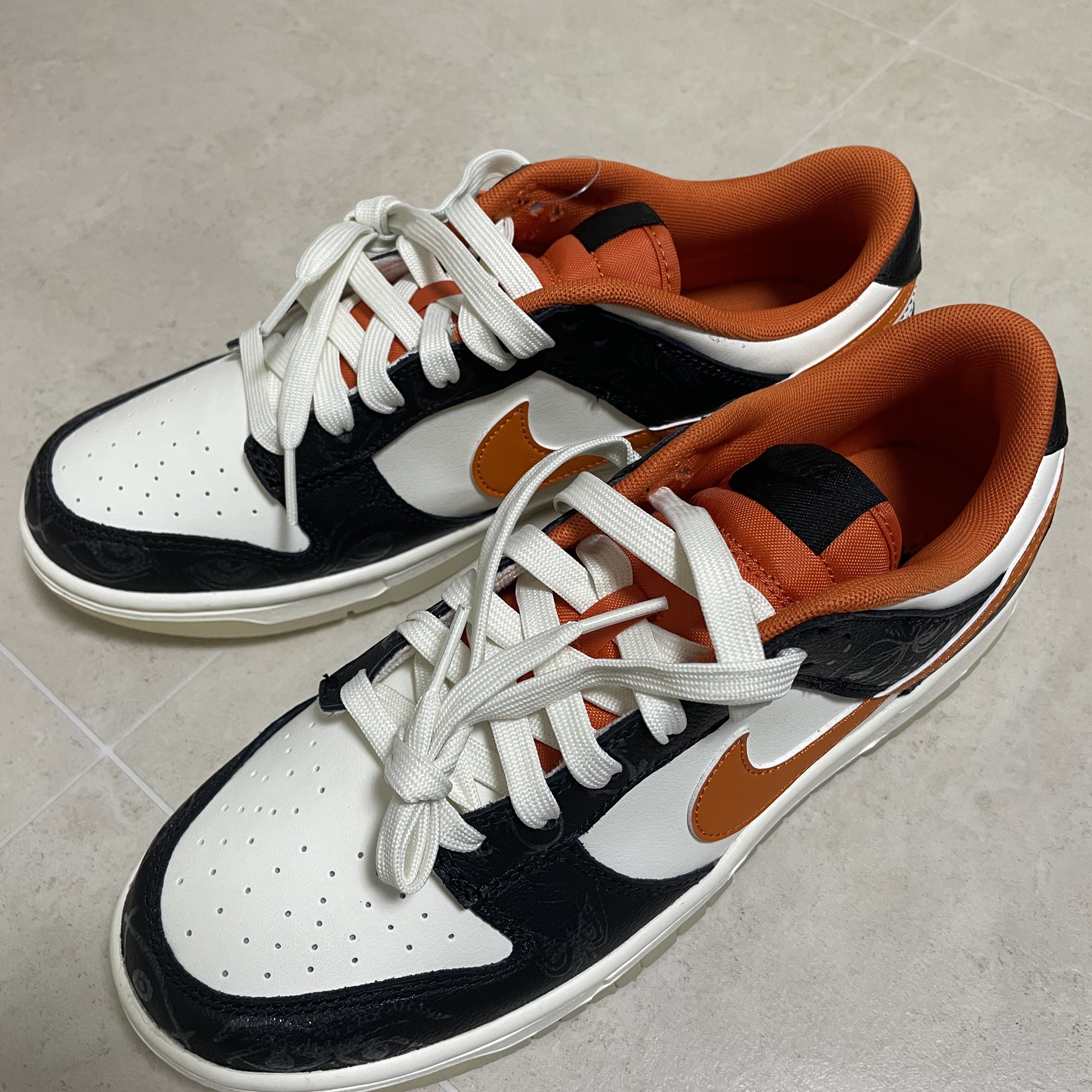 Nike Dunk Low Retro PRM Halloween 착용 스타일 - 3