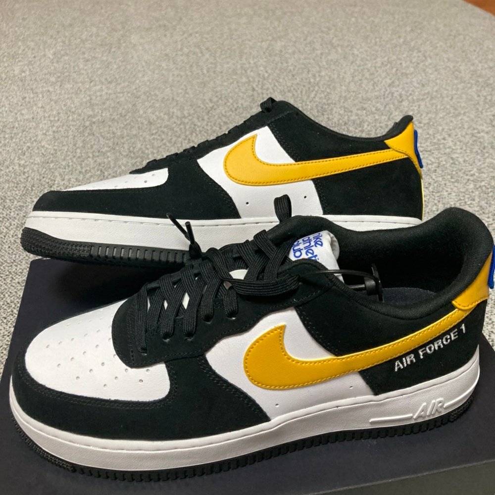 Nike Air Force 1 '07 LV8 Athletic Club Black Dark Sulfur 착용 스타일