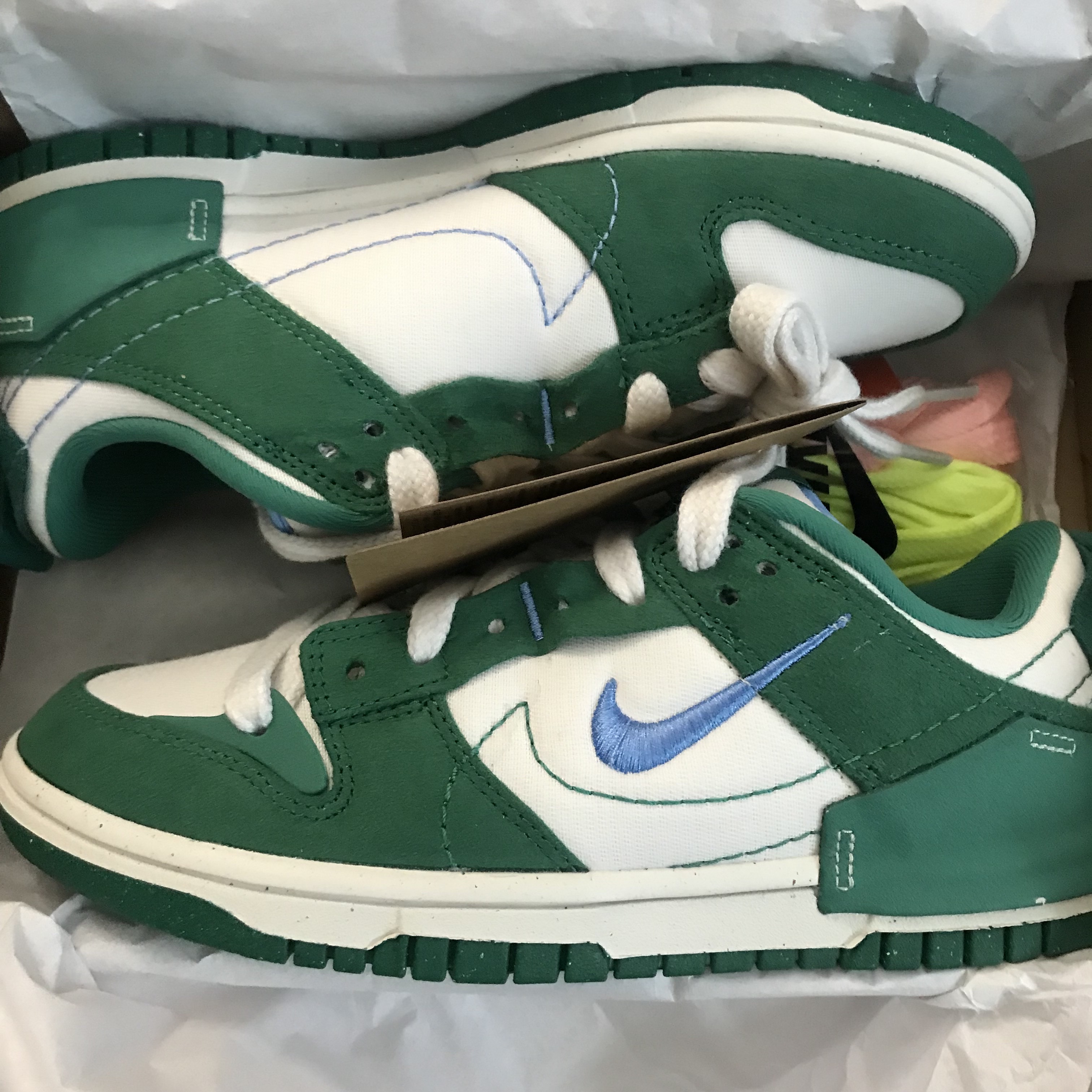 (W) Nike Dunk Low Disrupt 2 Phantom University Blue 착용 스타일 - 2
